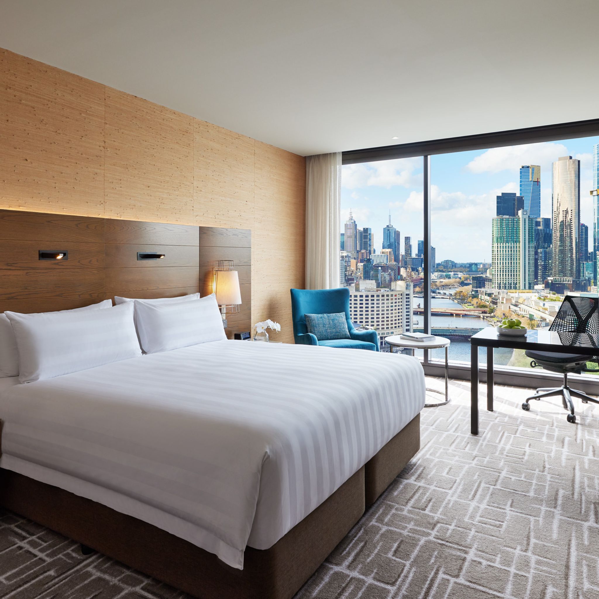 Double Club King Bed