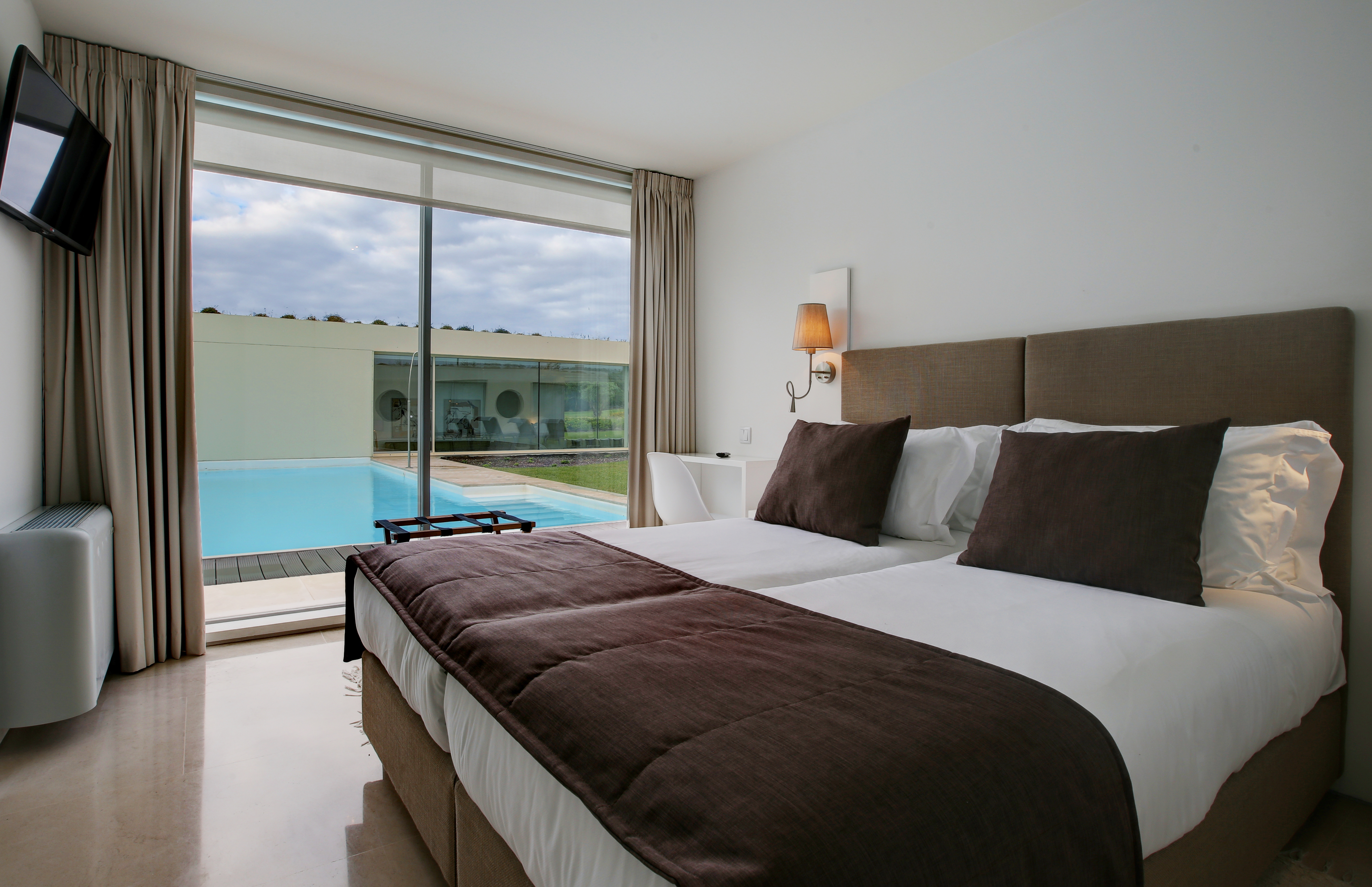 Villa Four Bedrooms with Private Pool