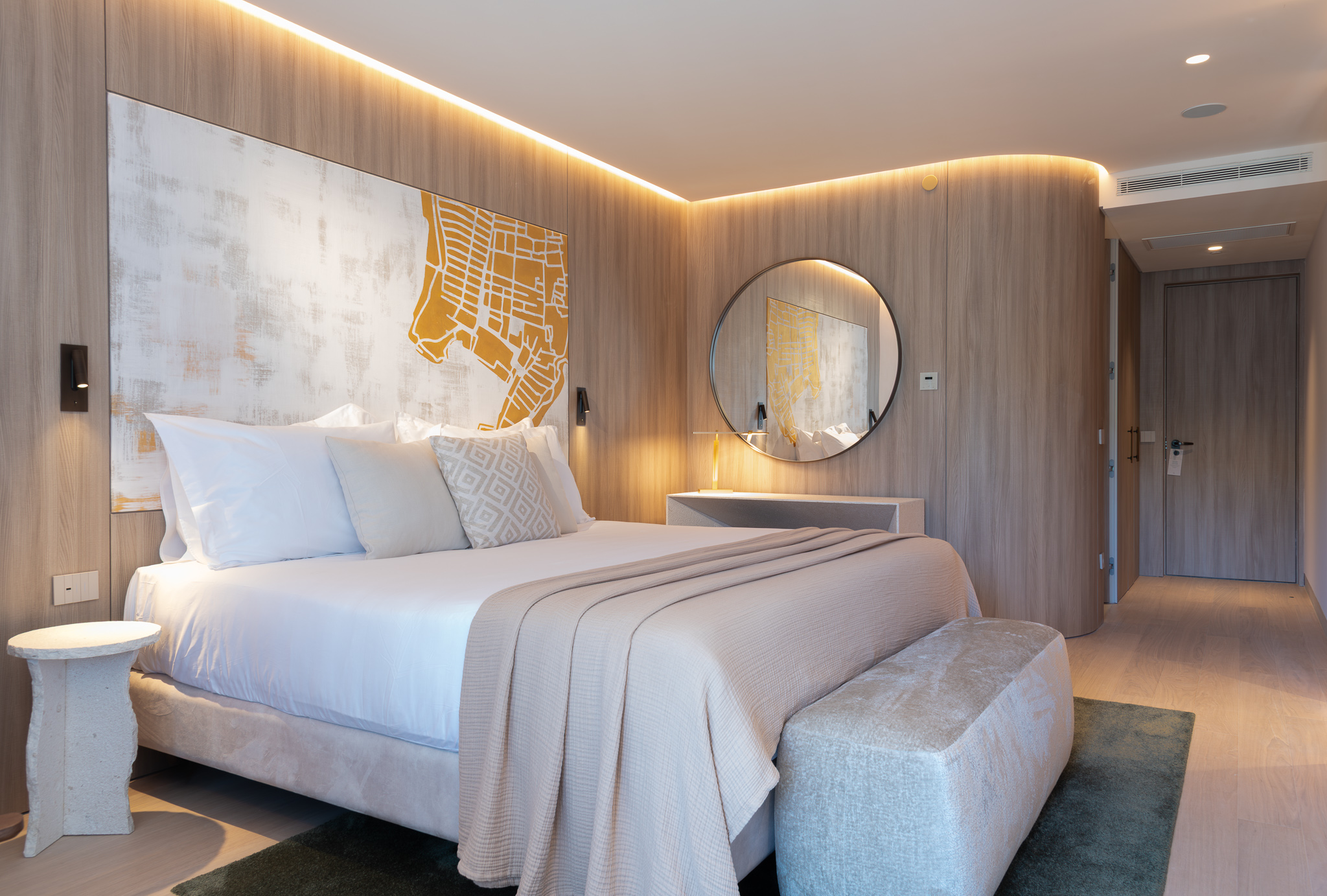 Double or Twin Deluxe Side Sea View