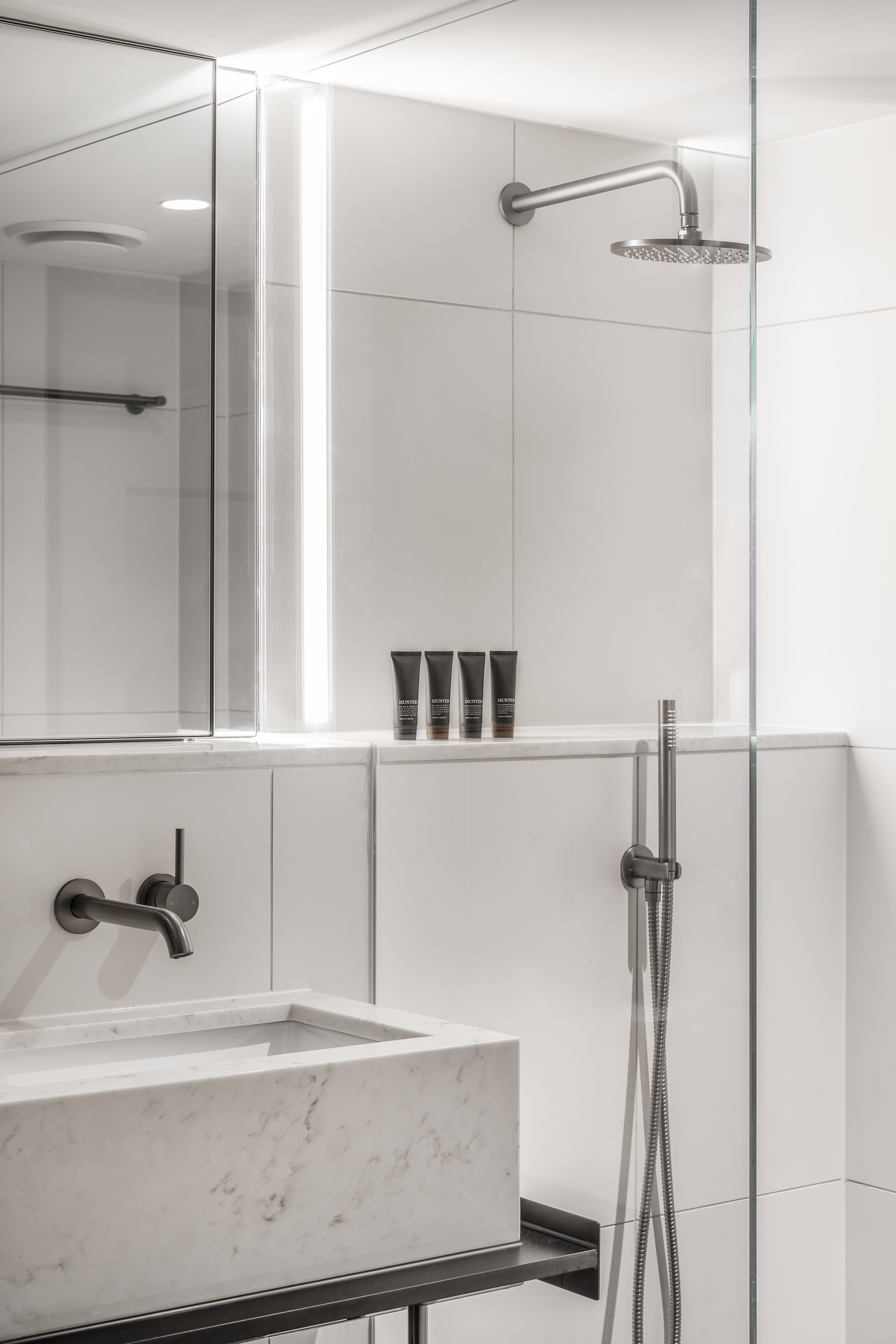 Room Guest Room King Bed