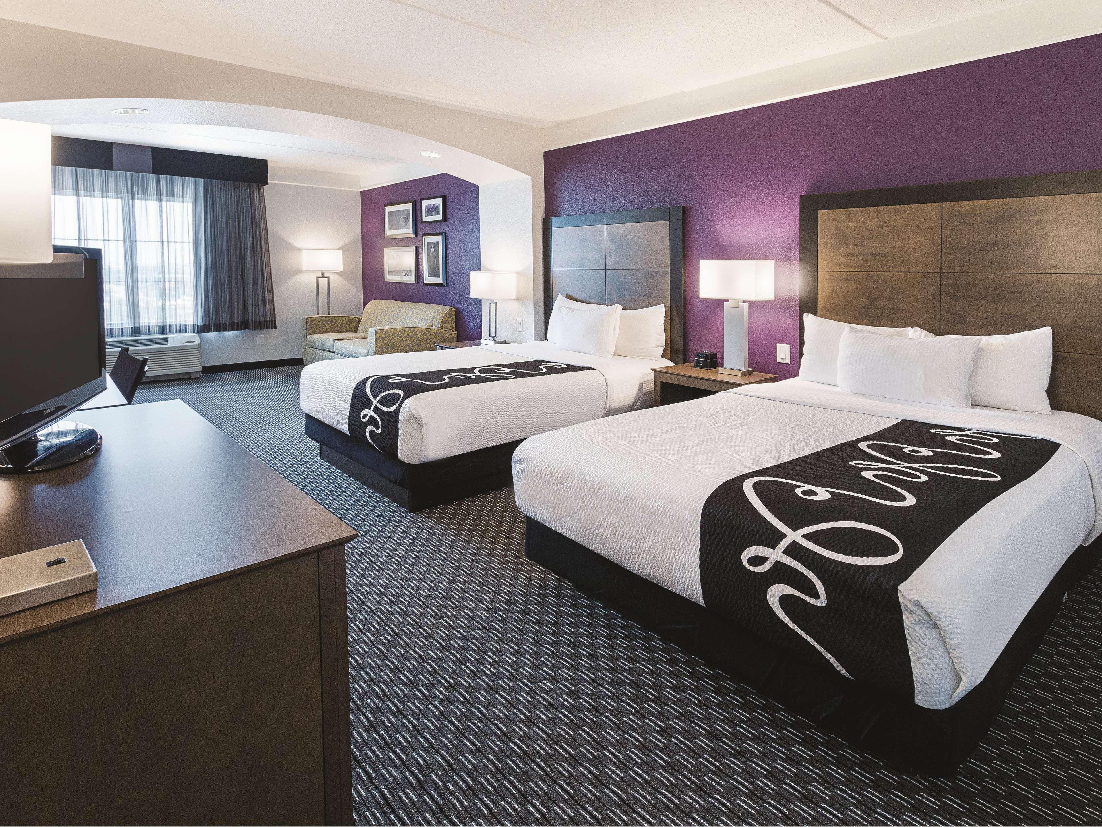 Family Room Deluxe Two Double Beds