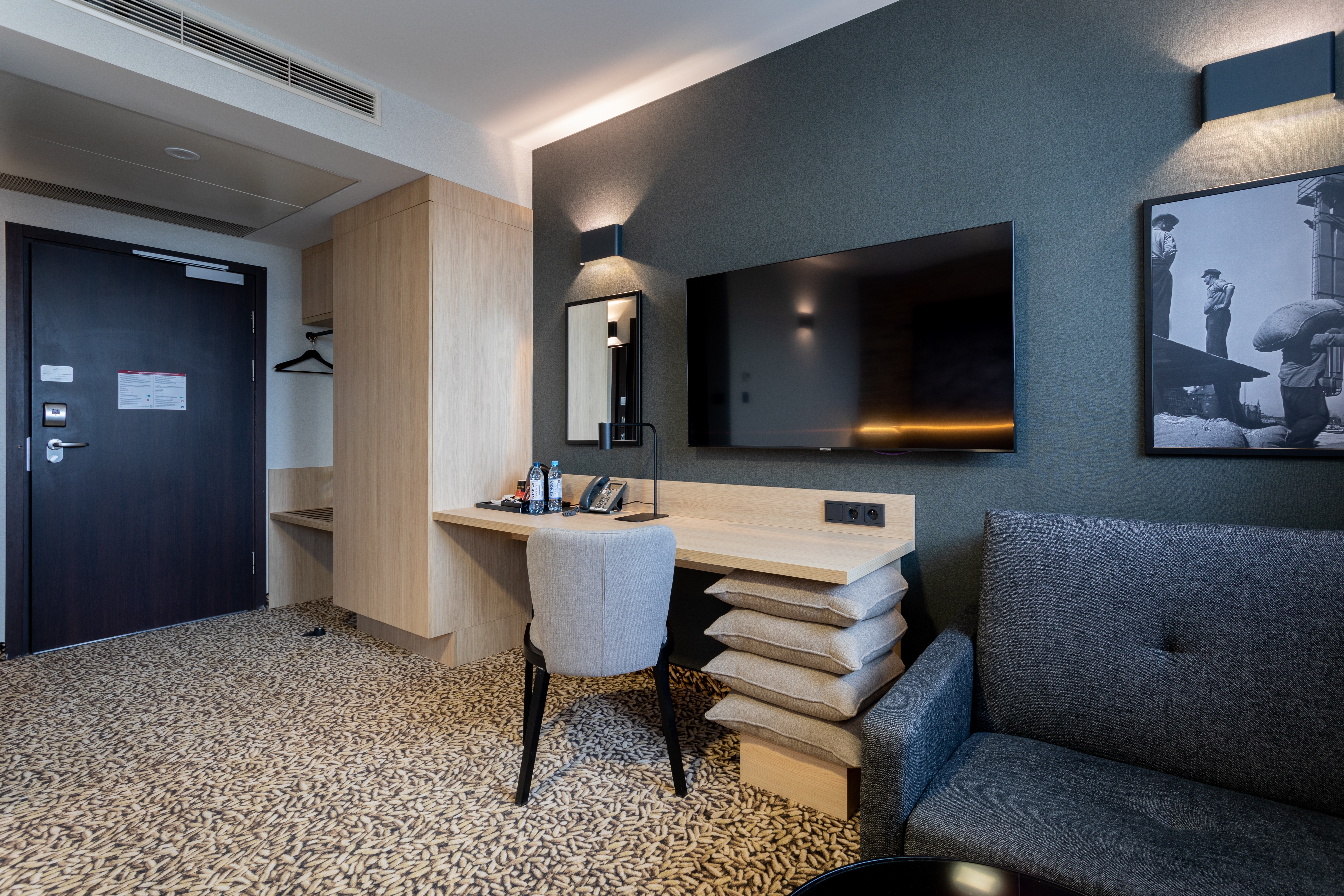 Double or Twin Standard