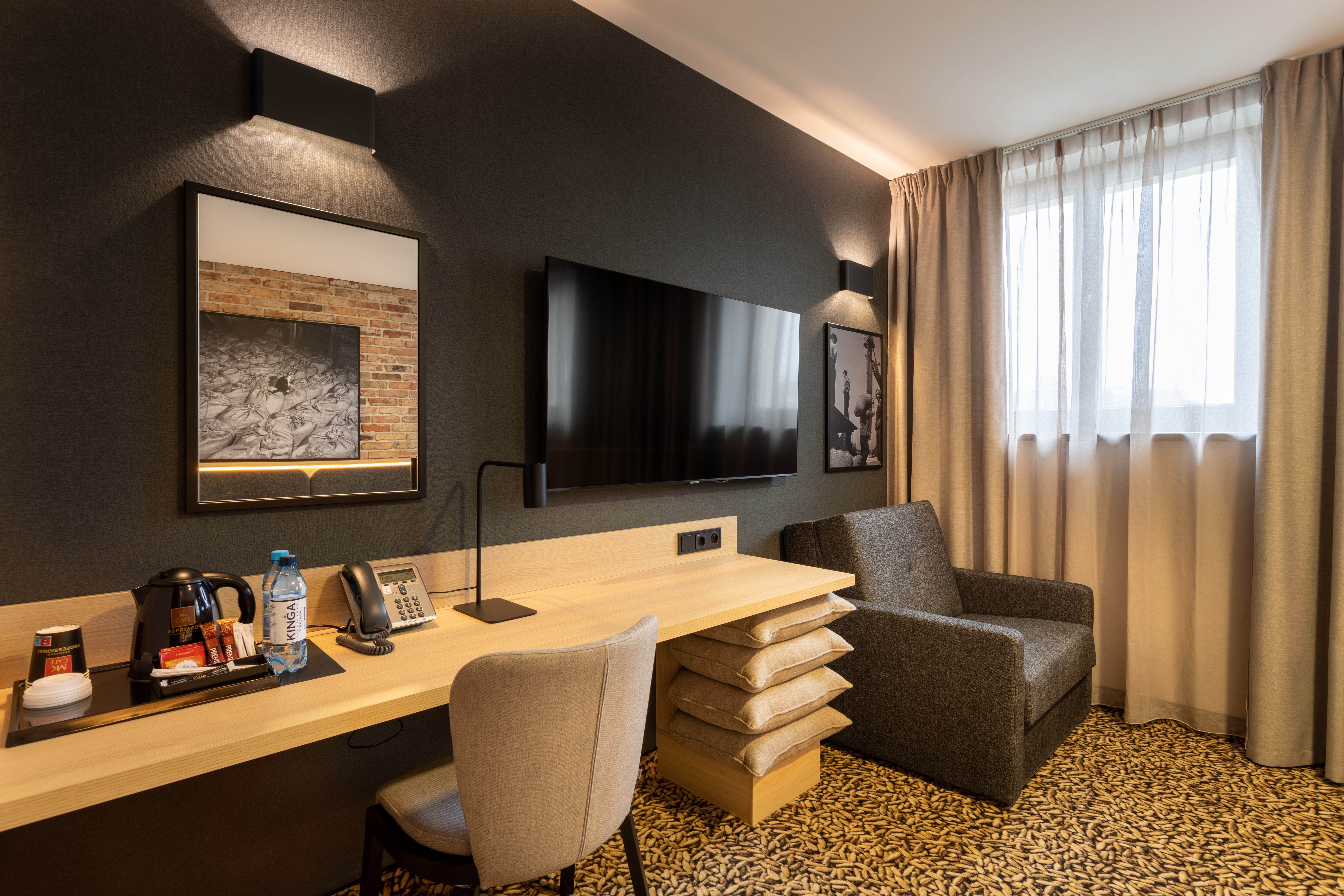 Double or Twin Standard