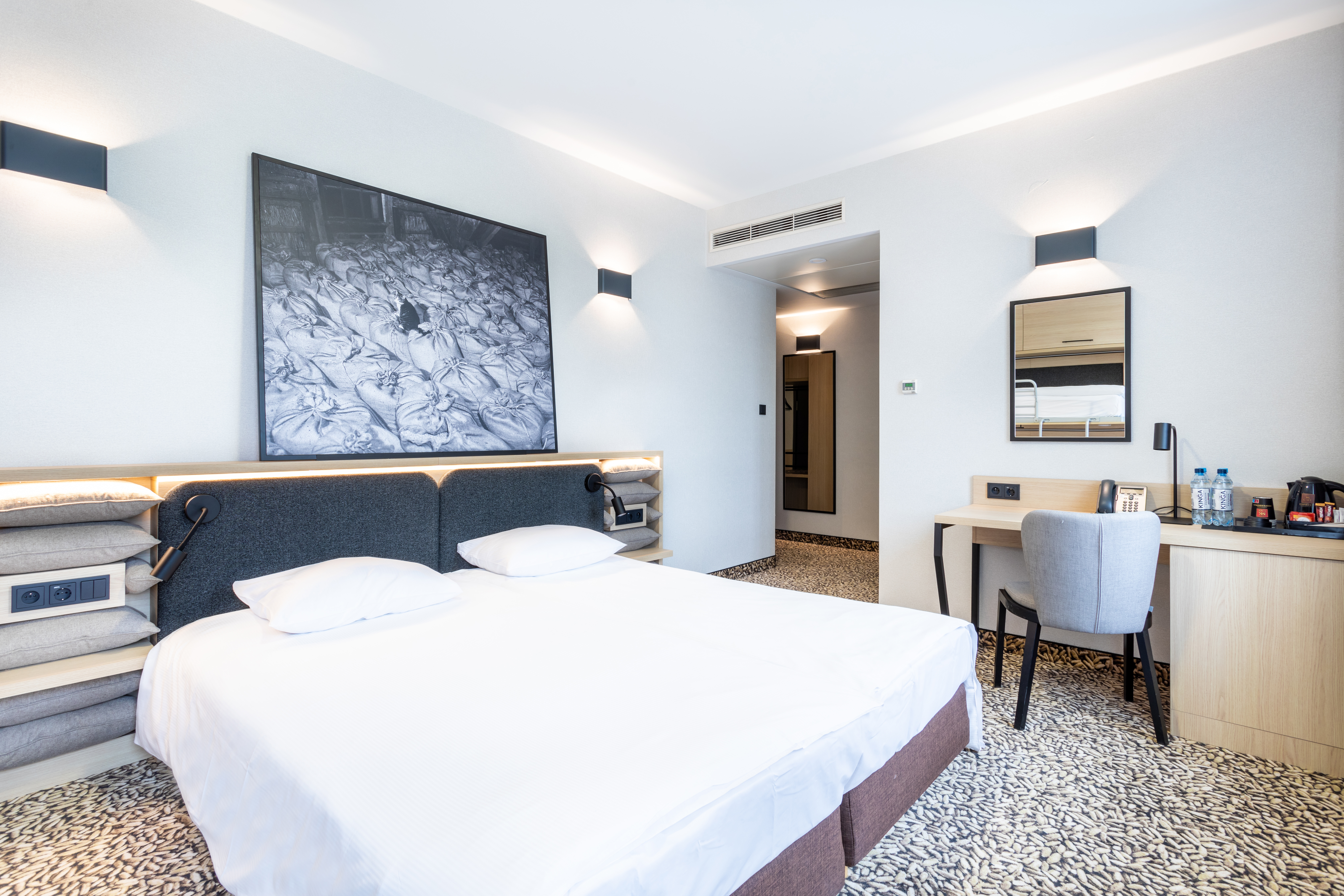 Double or Twin Standard