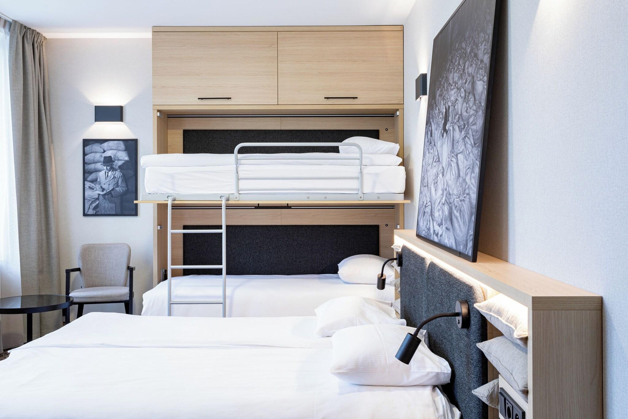 Family Room Queen Size Bed