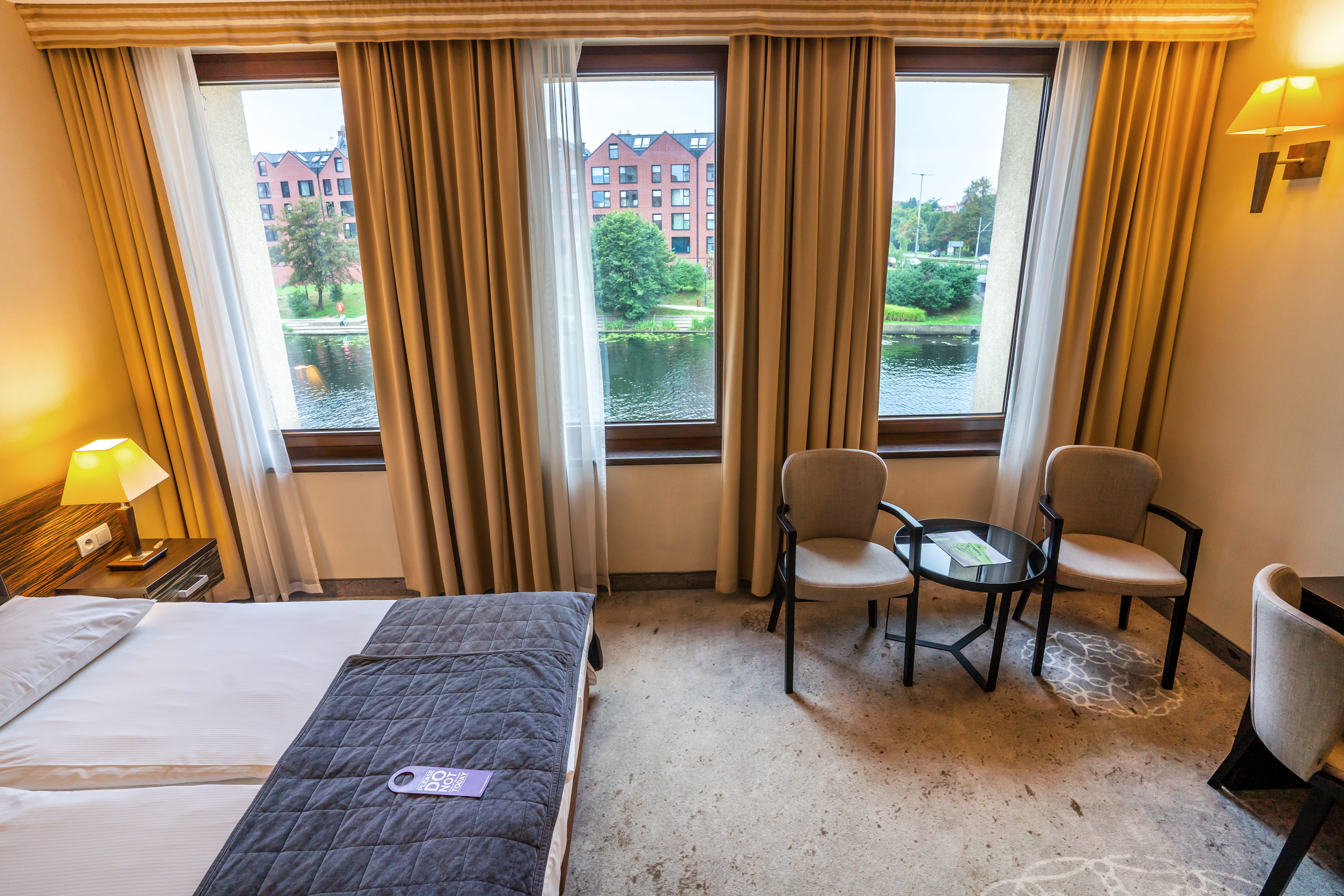 Double or Twin Standard