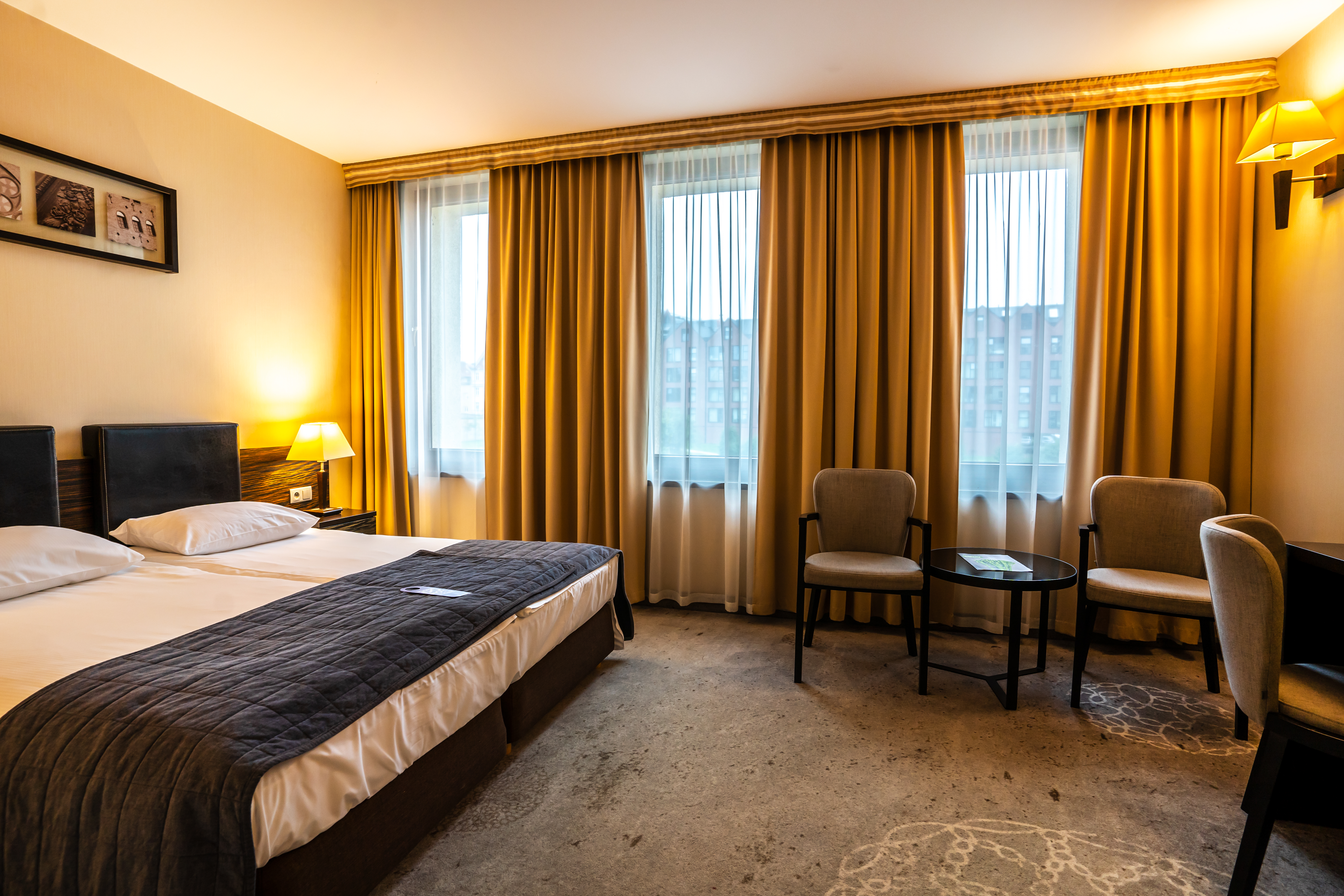 Double or Twin Standard