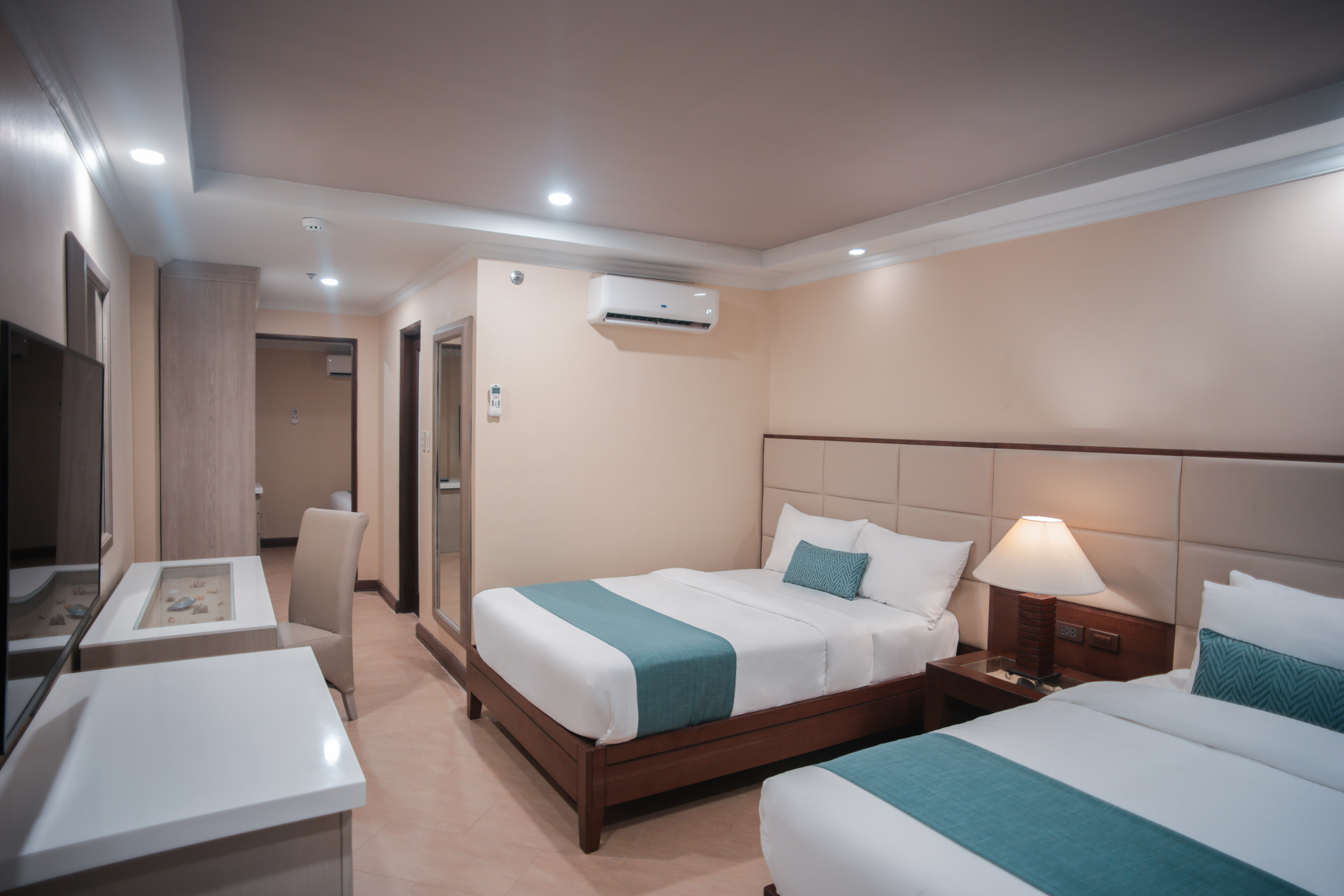 Double or Twin Deluxe