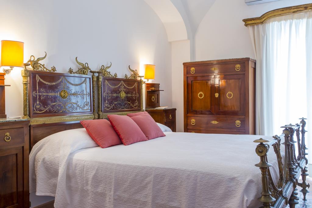 Double or Twin Deluxe