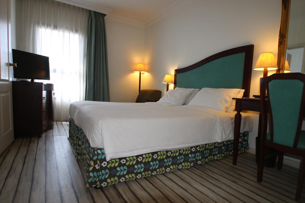 Double or Twin Standard