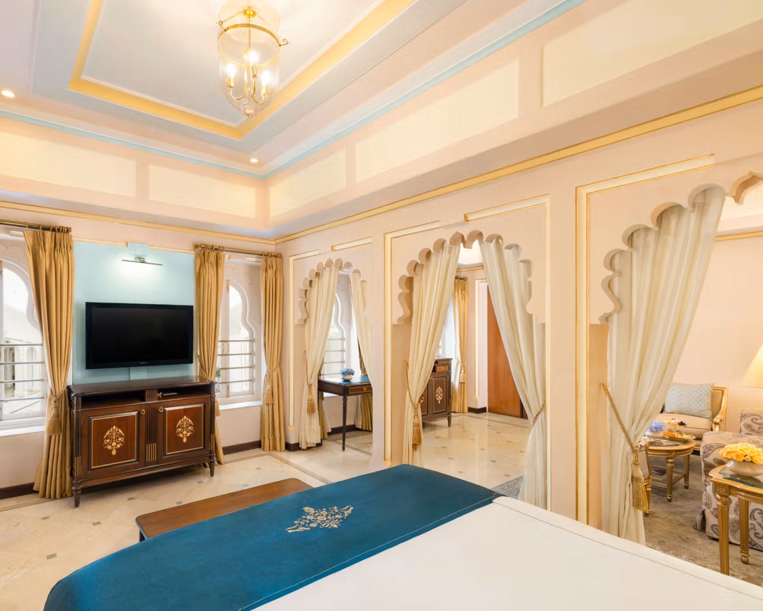 Suite Deluxe Lake View