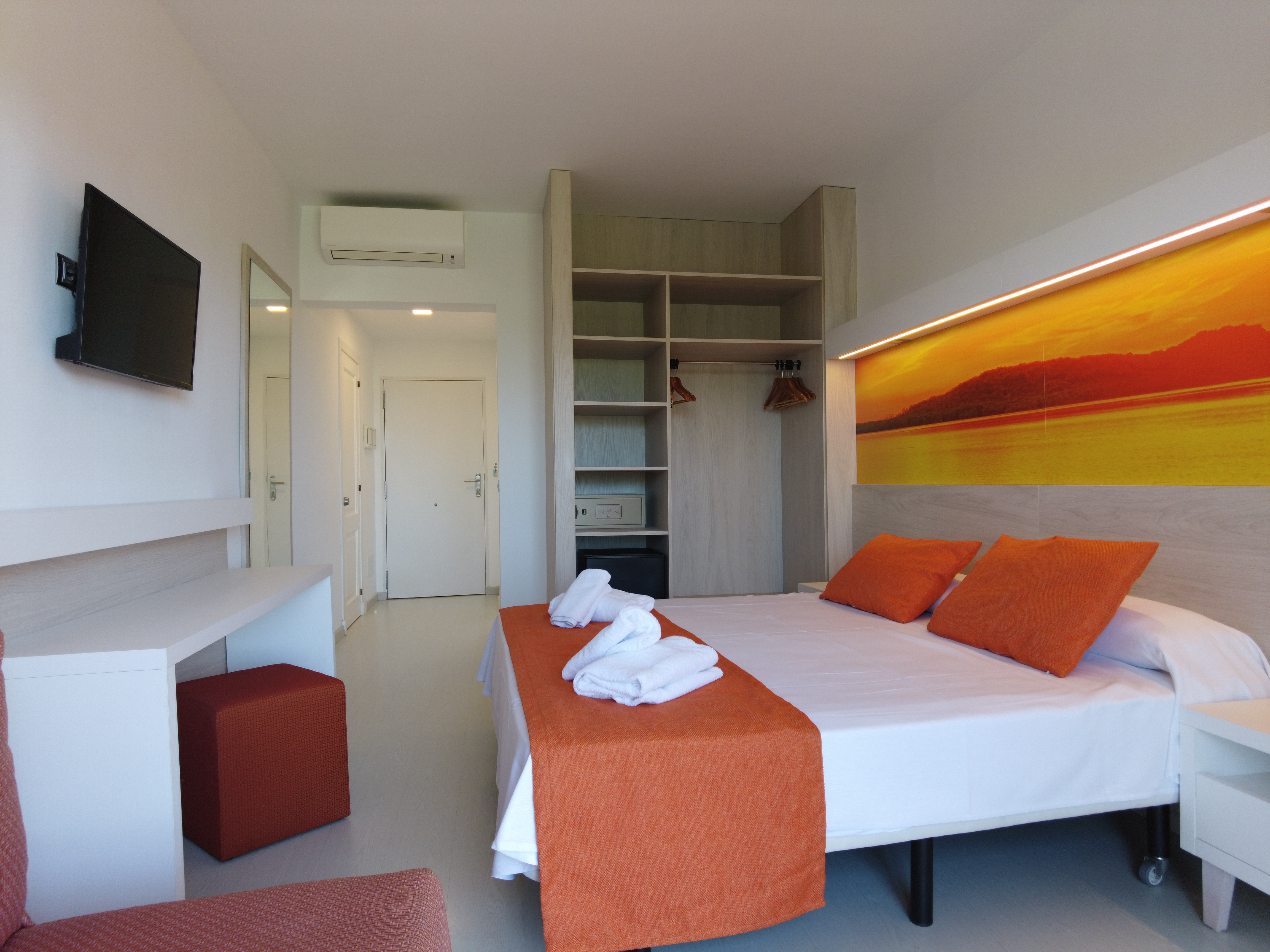 Double or Twin Standard