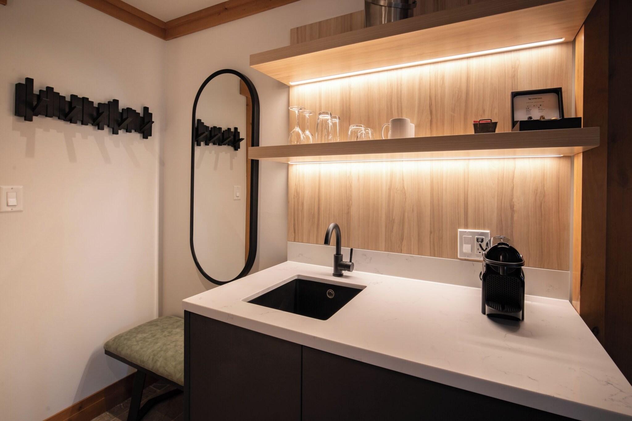 Studio King Size Bed