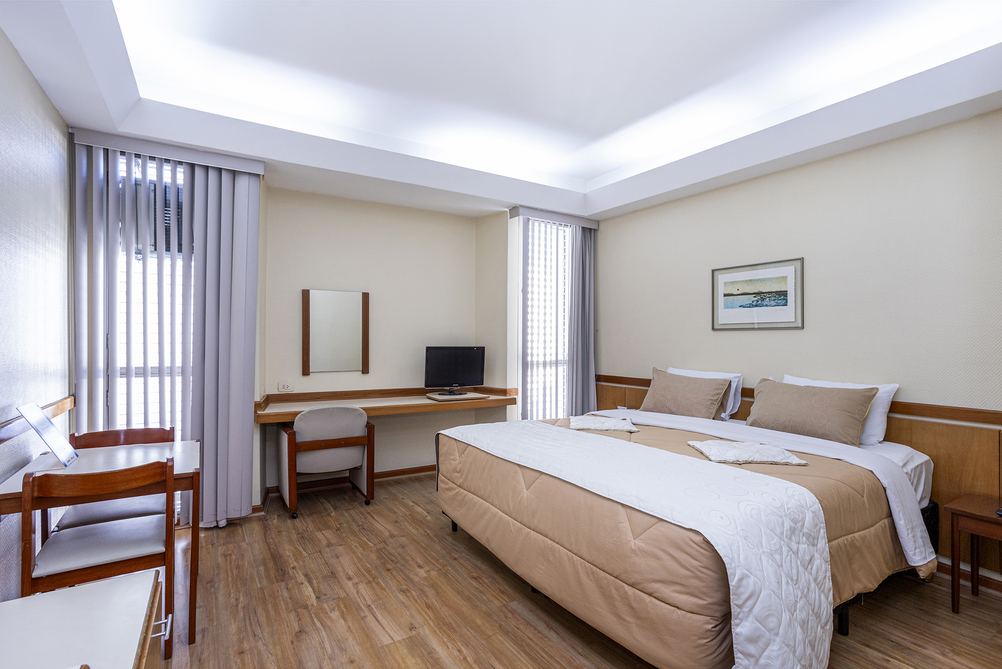 Suite Deluxe with Air Conditioning