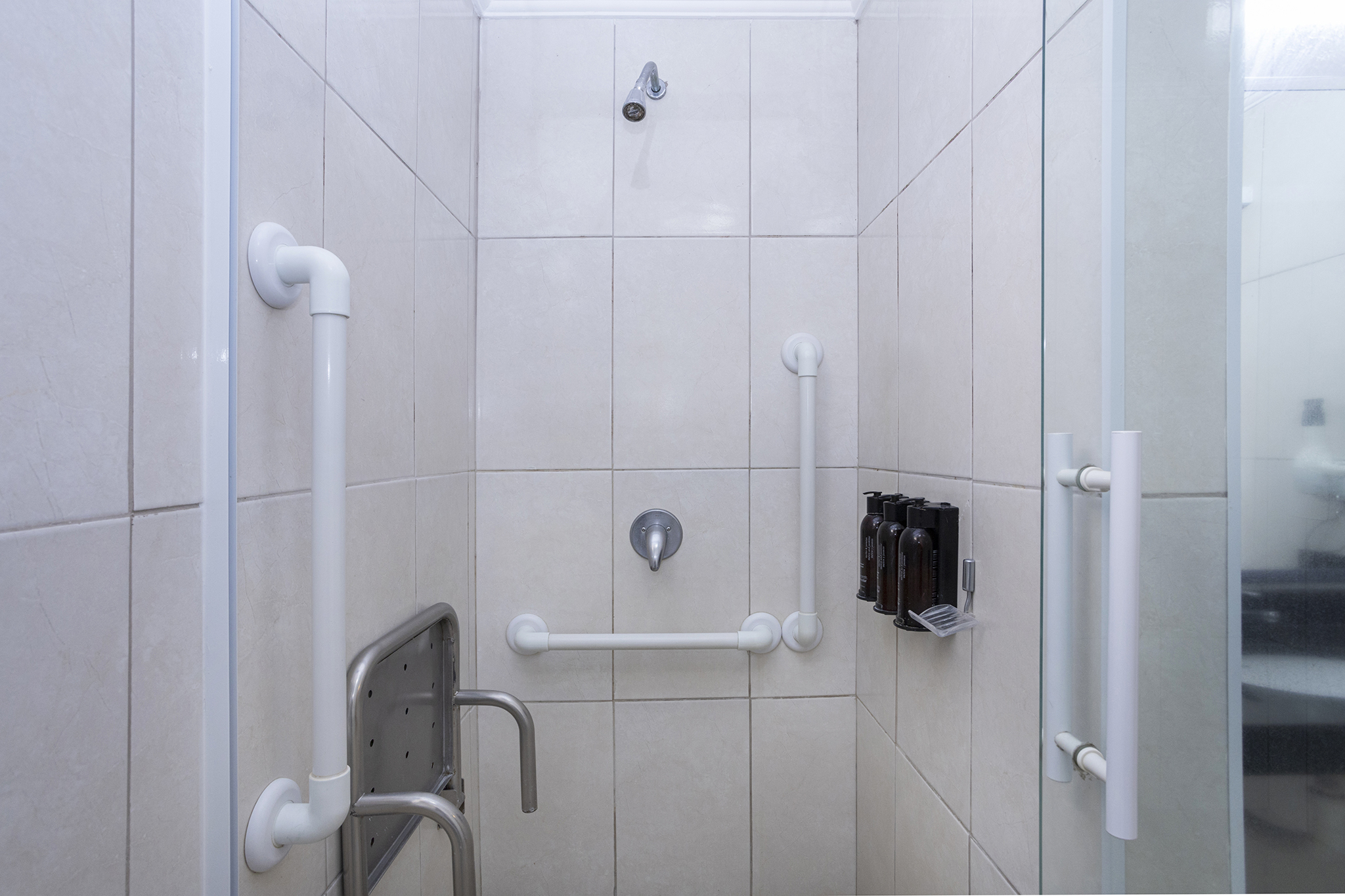 Double or Twin Deluxe with Air Conditioning