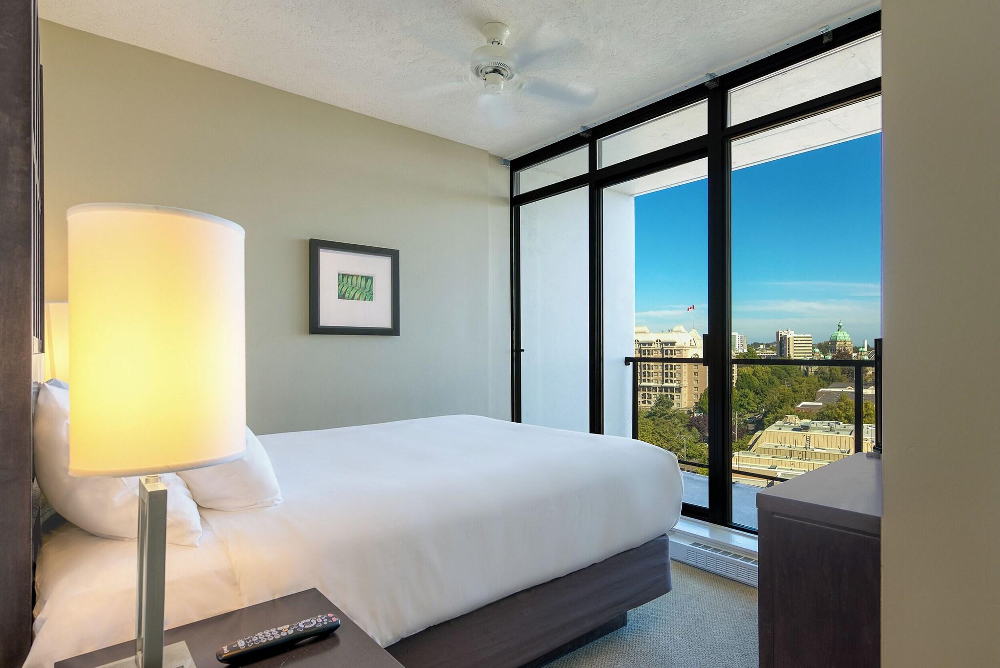 Suite Queen Size Bed