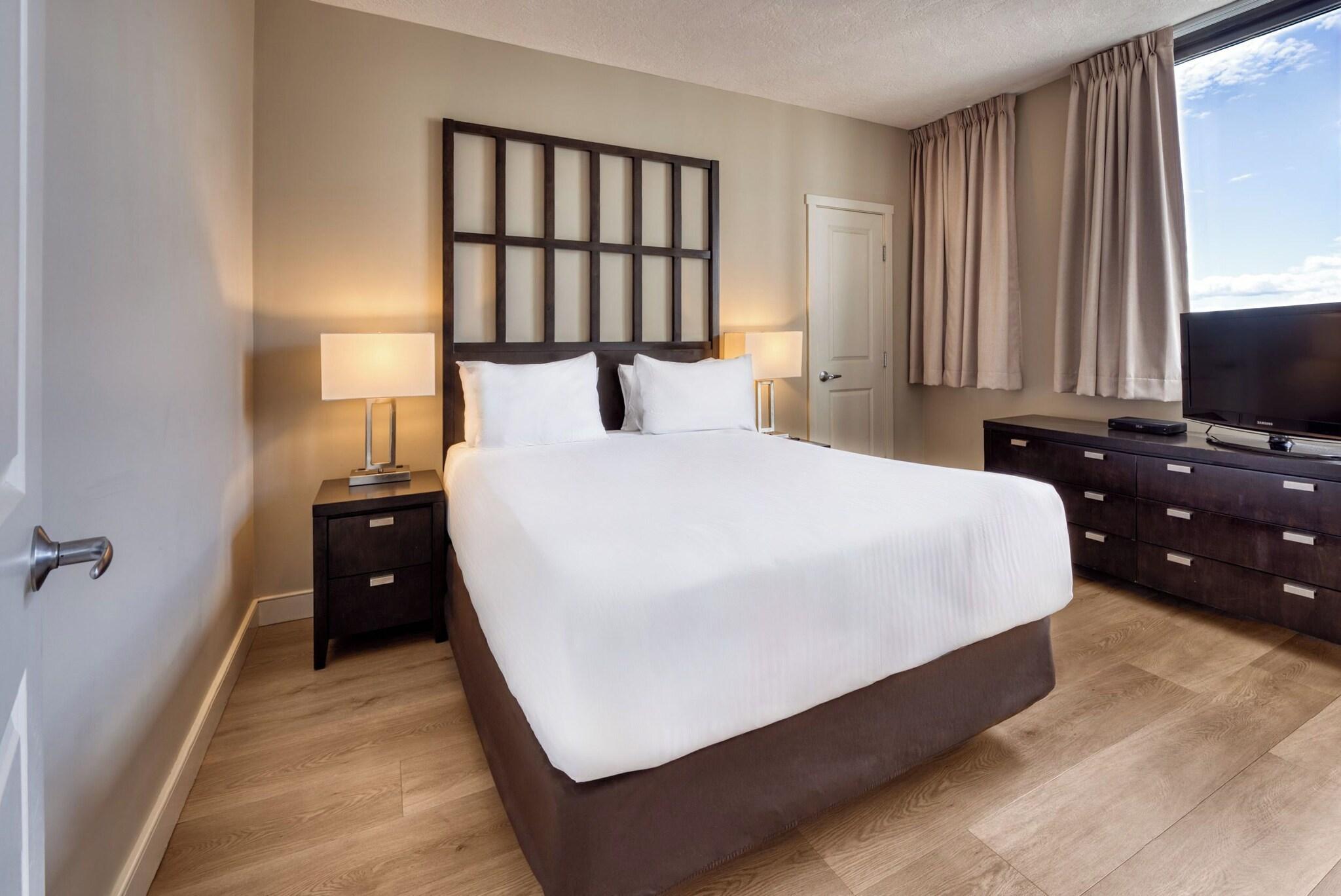 Suite Queen Size Bed