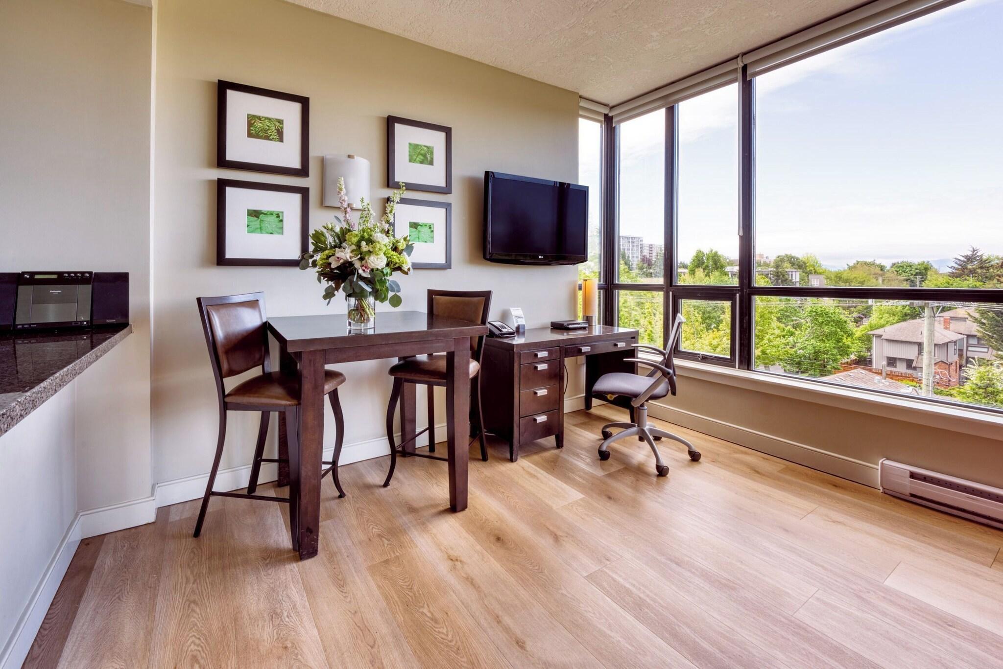 Suite Queen Size Bed