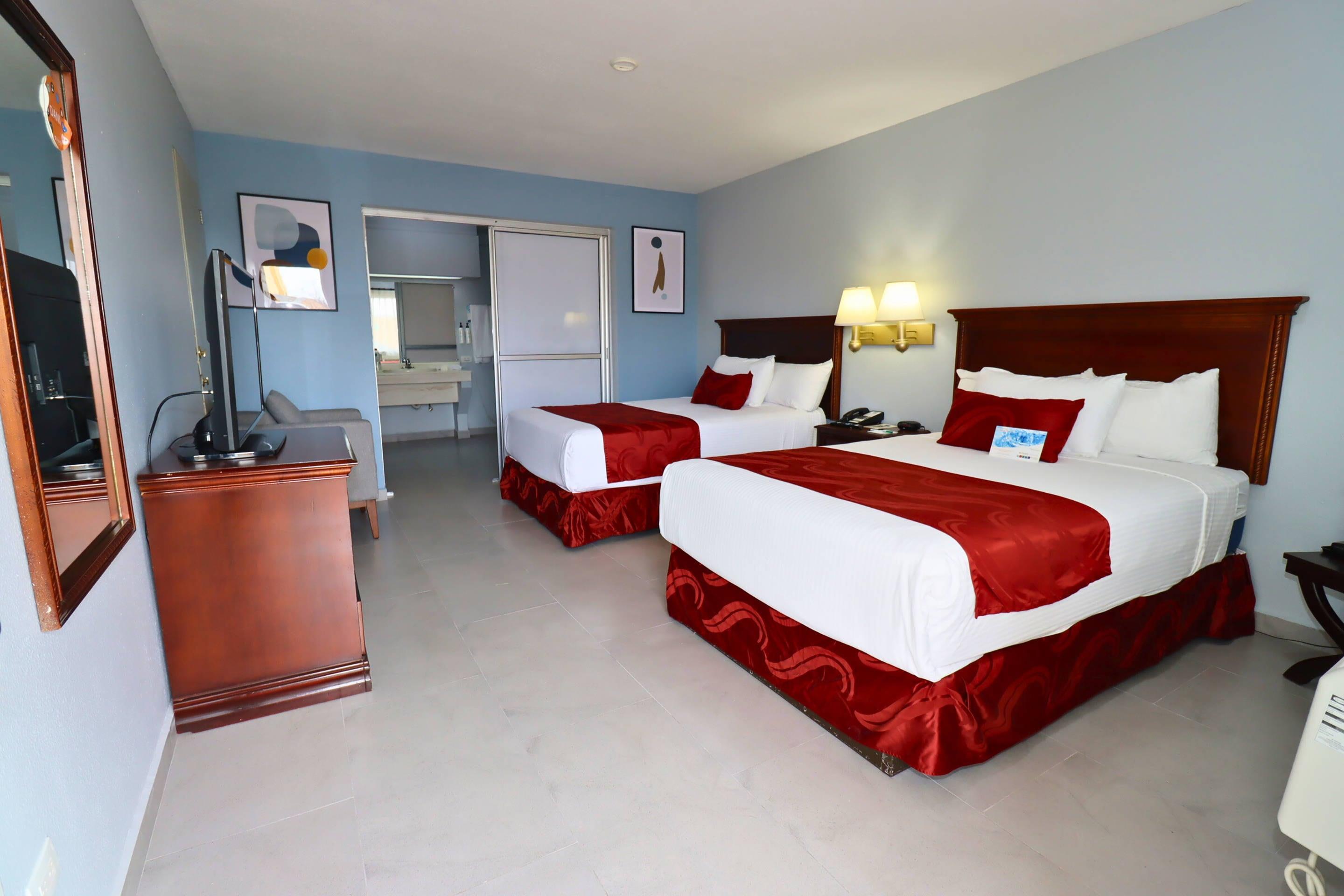 Suite Accessible Two Double Beds