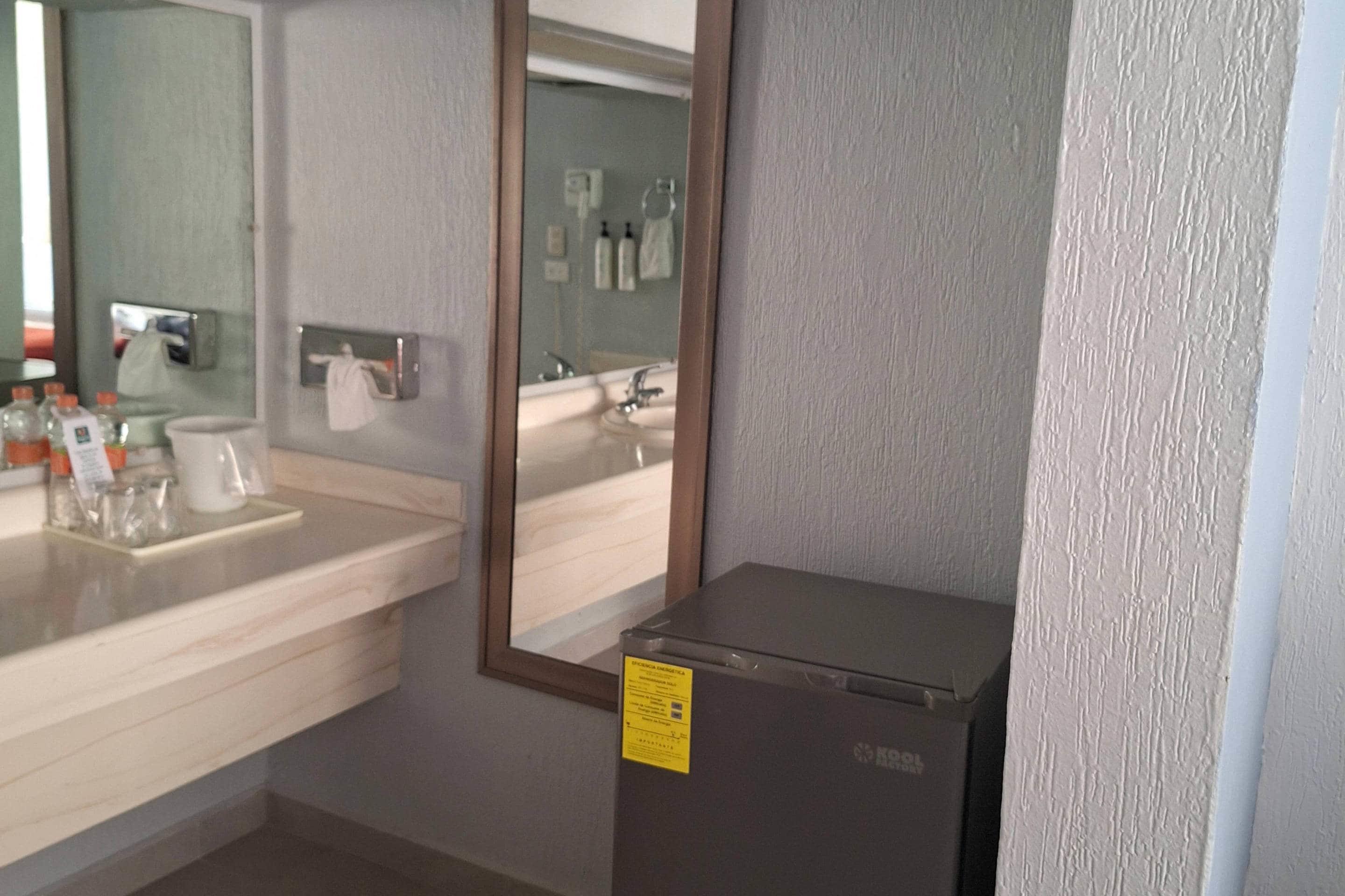 Quadruple Non Smoking