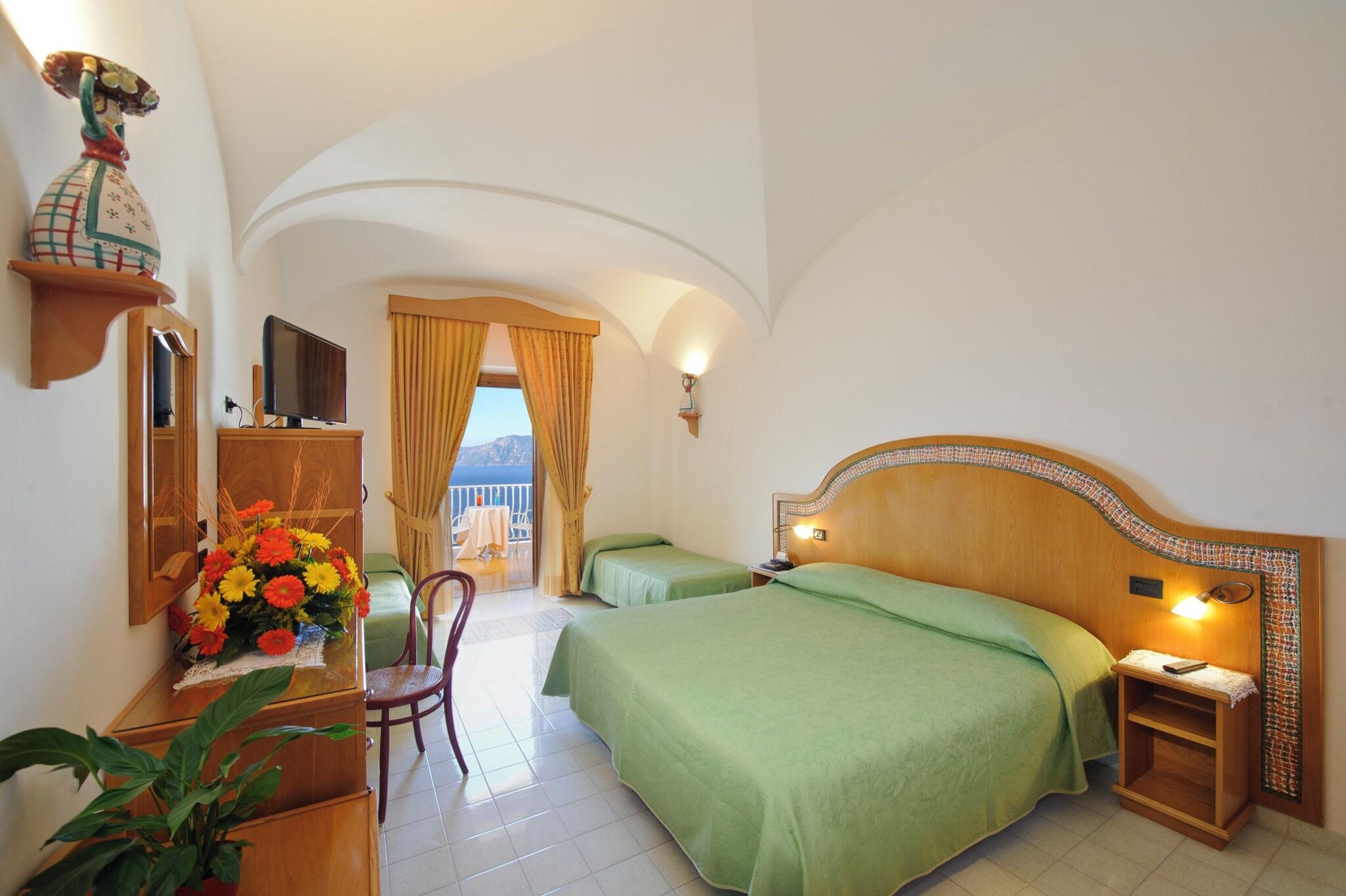 Quadruple Classic Sea View