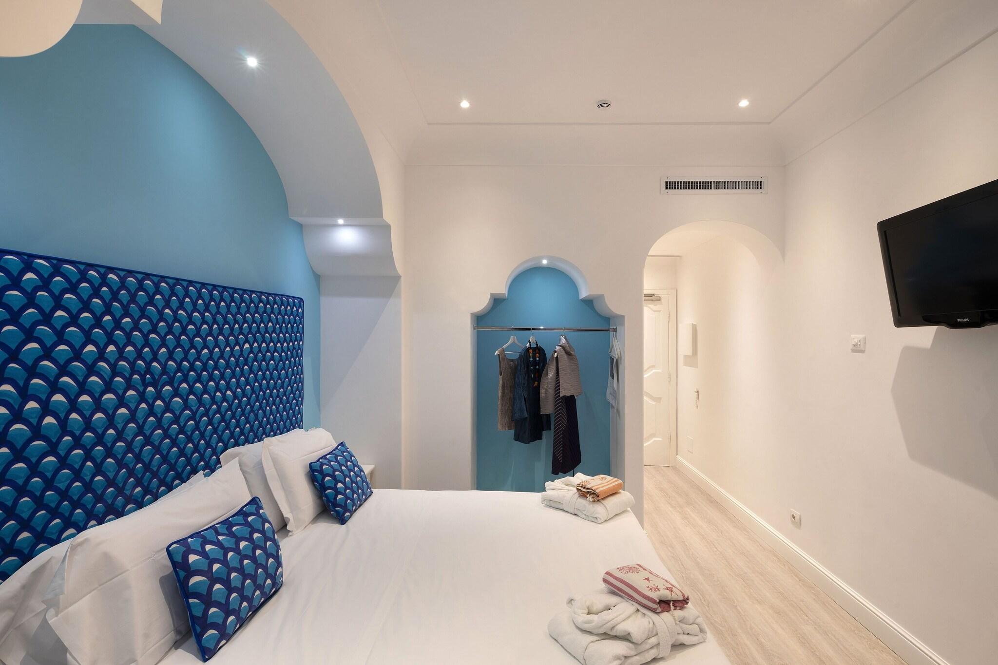 Quadruple Superior with Views