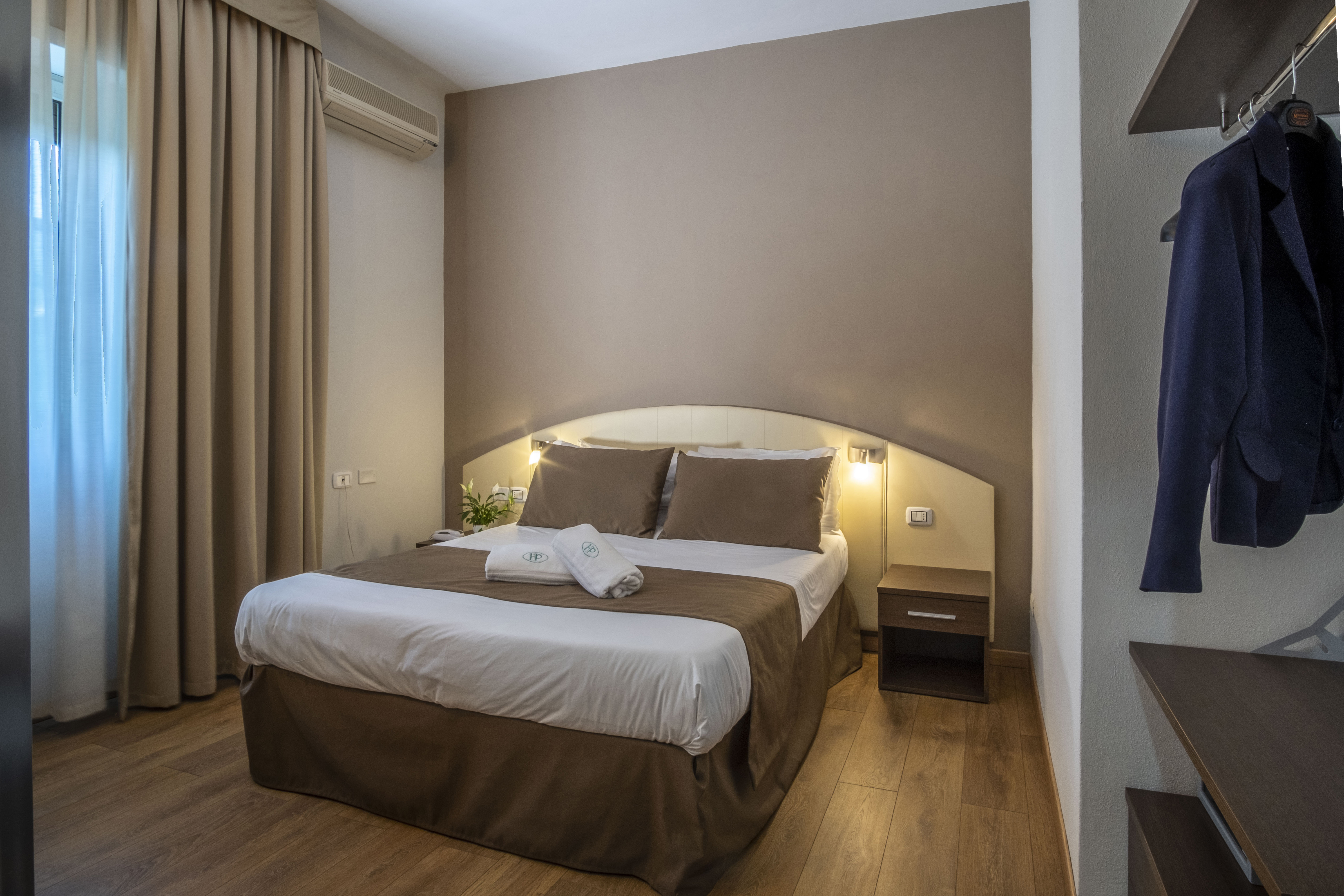 Double or Twin Standard