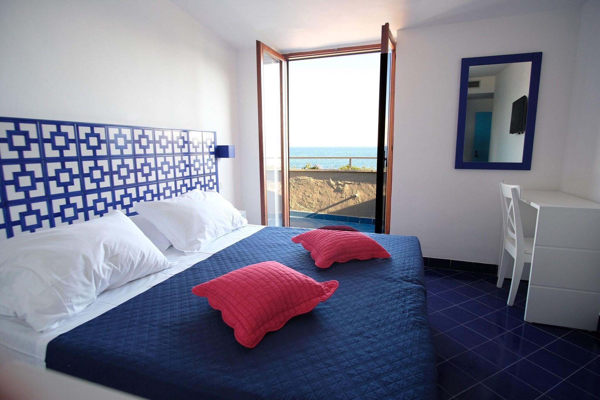 Double or Twin Sea View