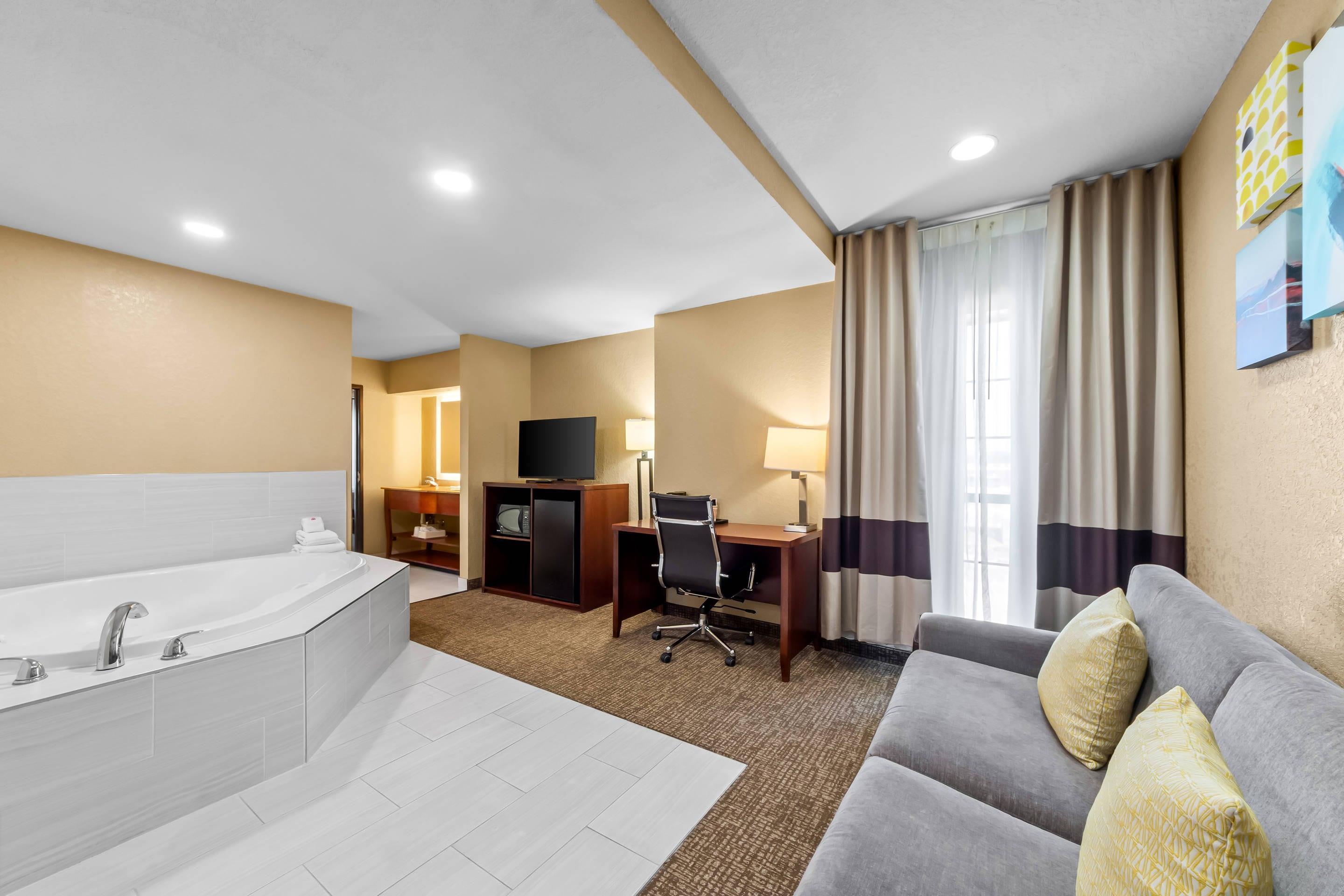 Suite King Size Bed