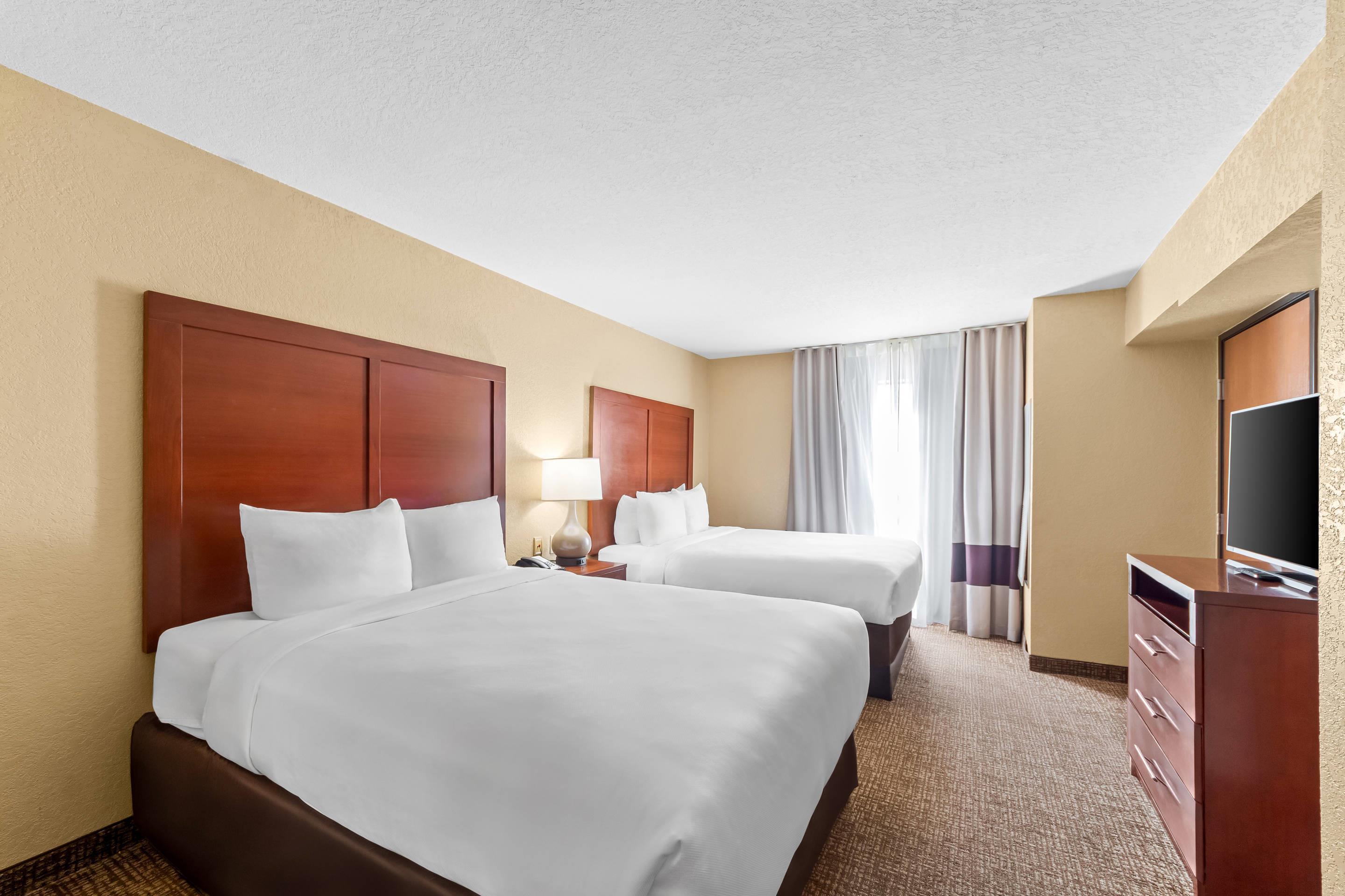 Suite Two Queen Beds