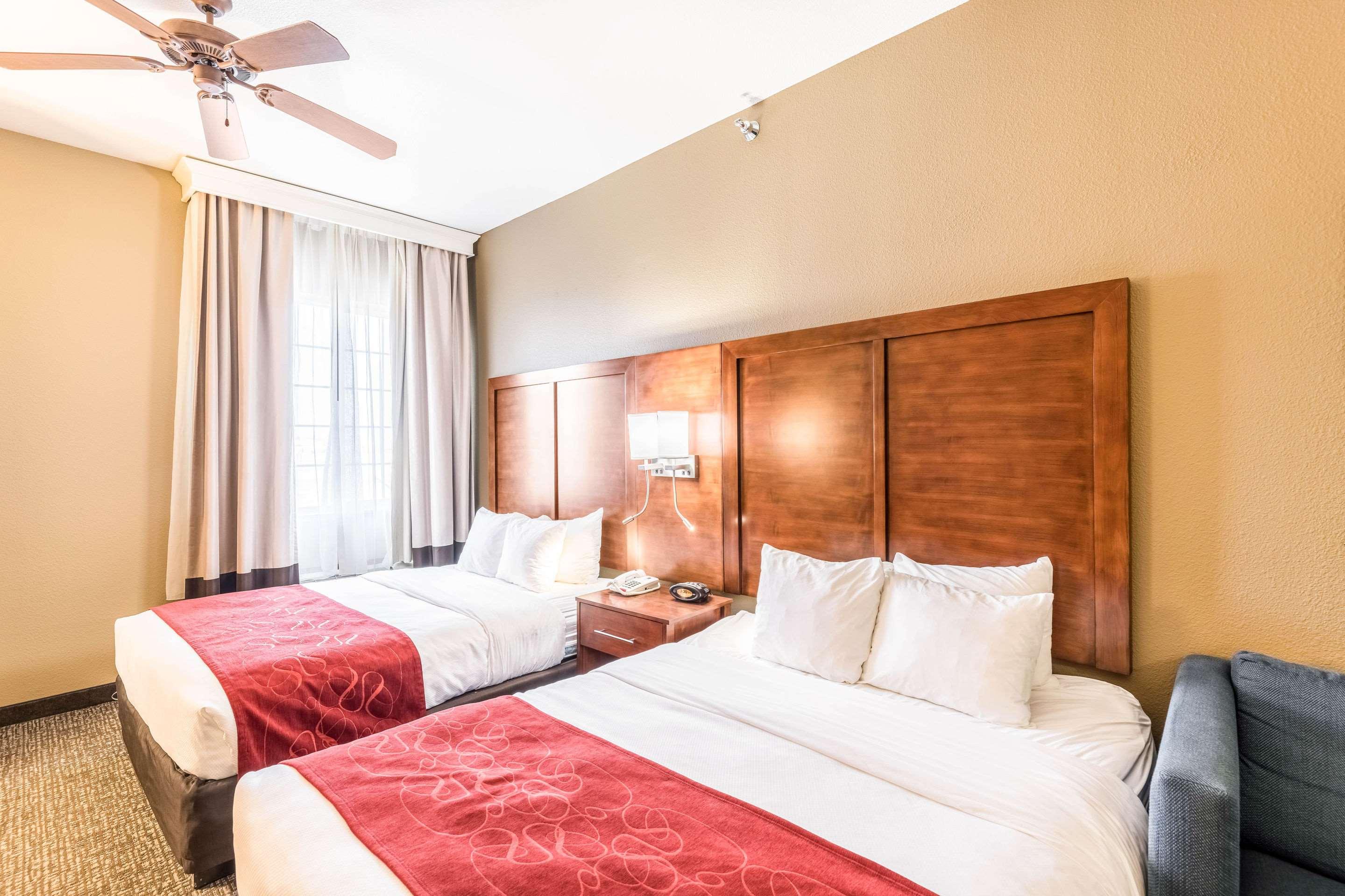 Suite Two Queen Beds Non Smoking