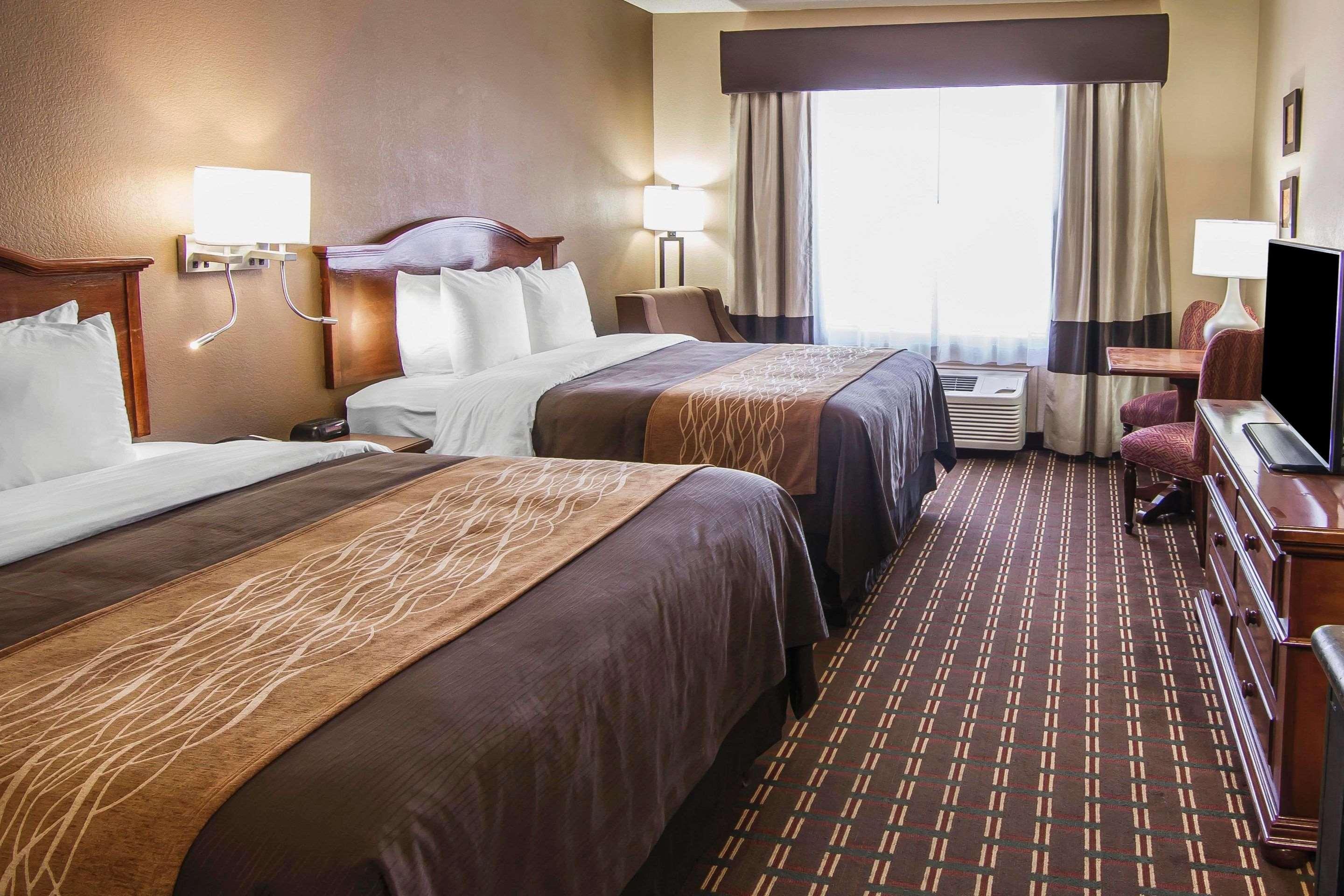 Double Two Queen Beds Non Smoking