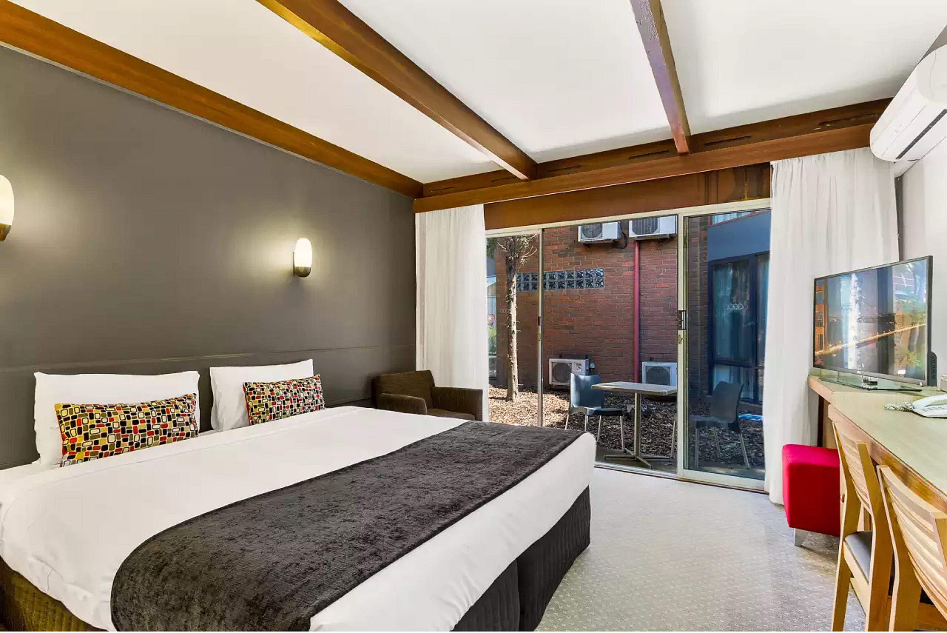 Double Queen Size Bed