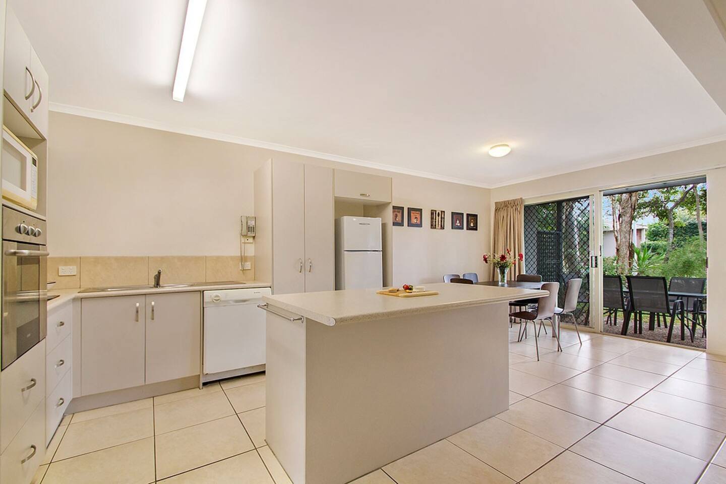 Apartment Three Bedrooms with Views