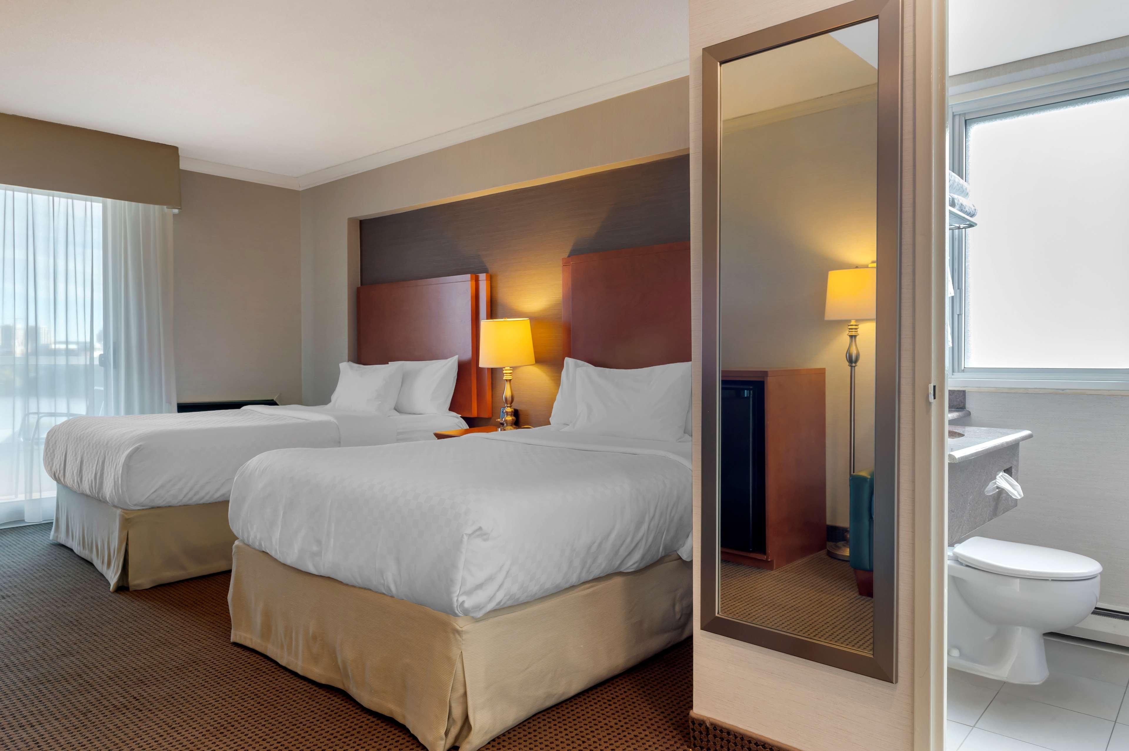 Room Two Double Beds