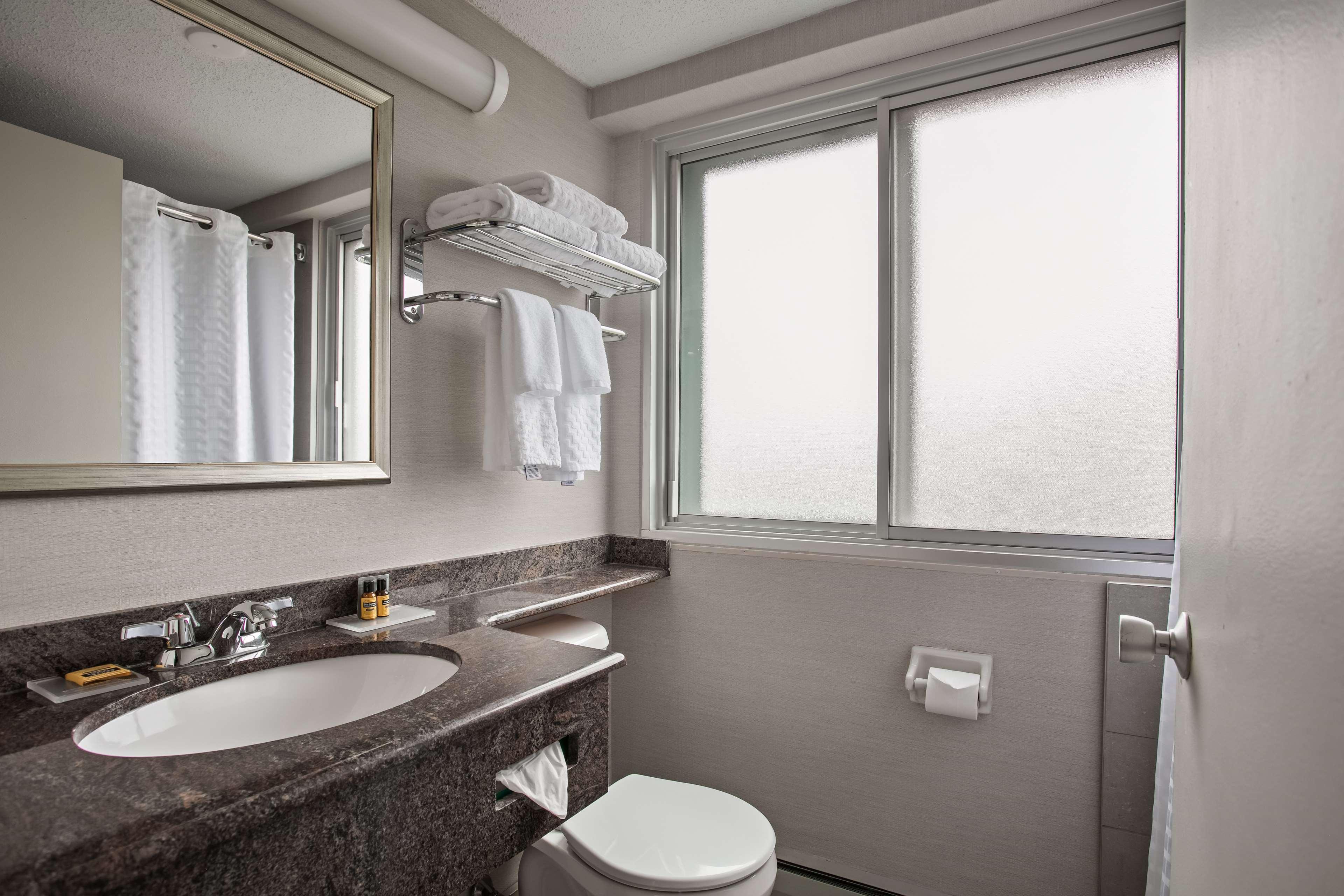 Room Two Double Beds