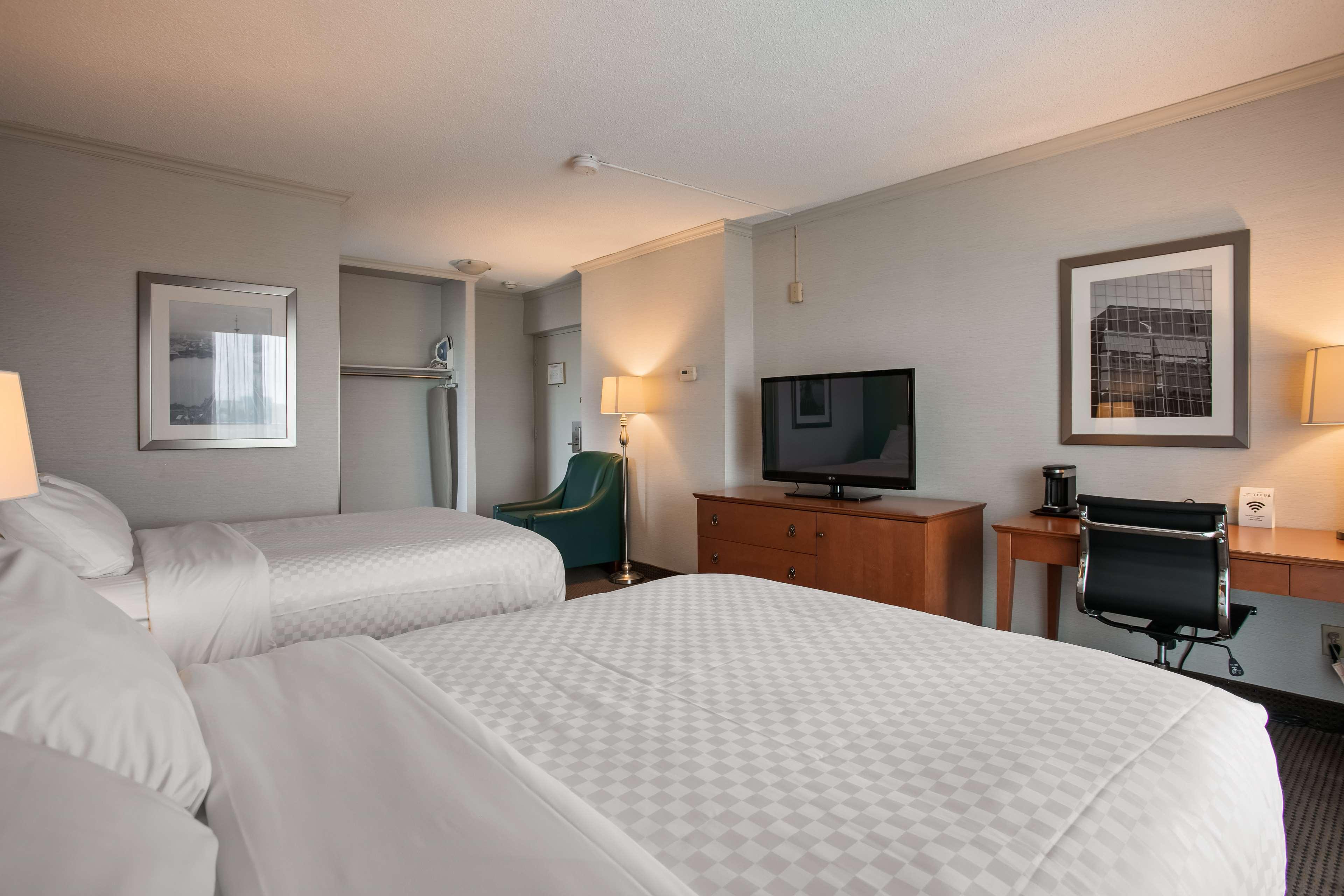 Room Two Double Beds