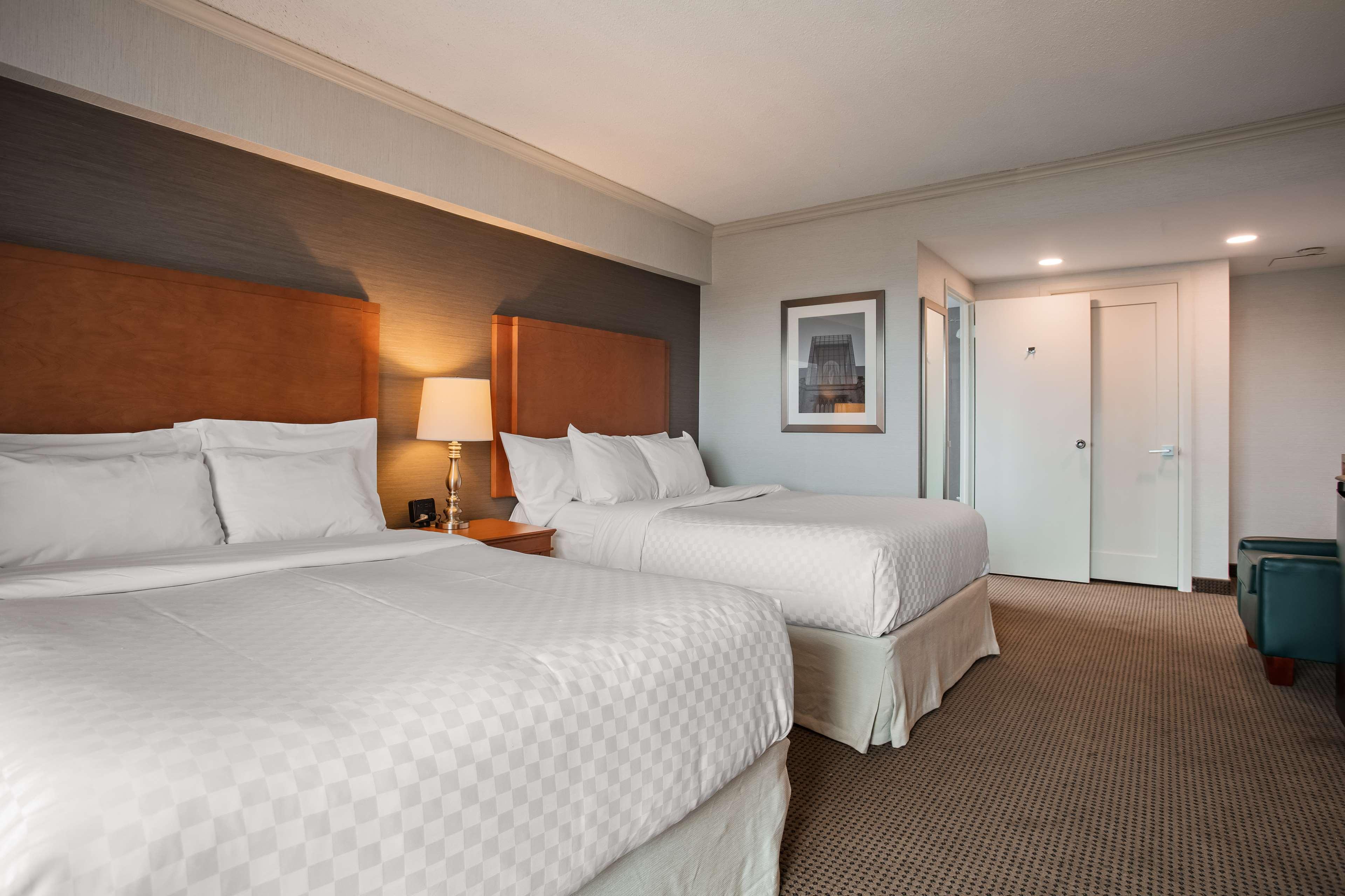 Room Two Double Beds