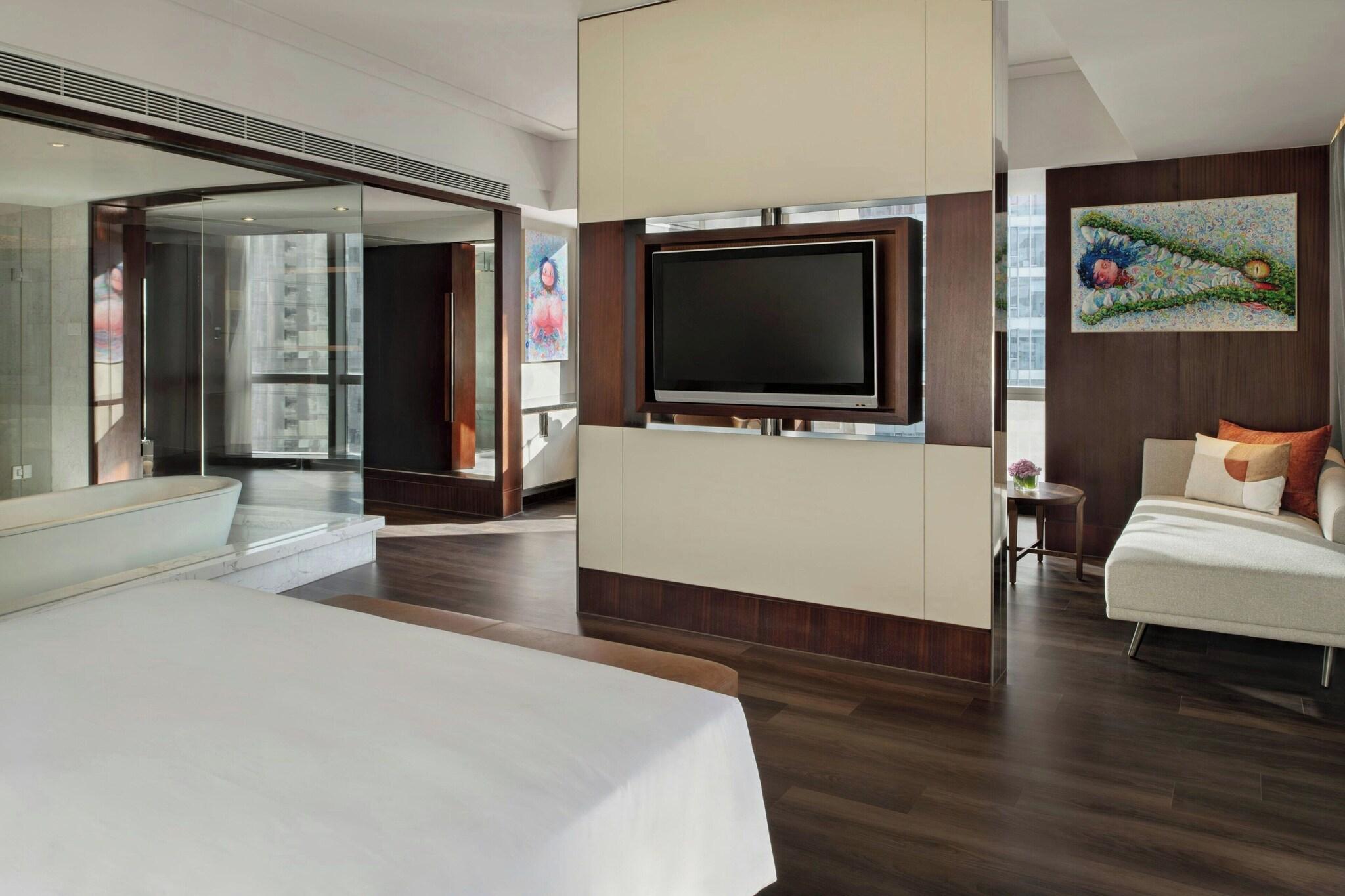 Junior Suite King Size Bed