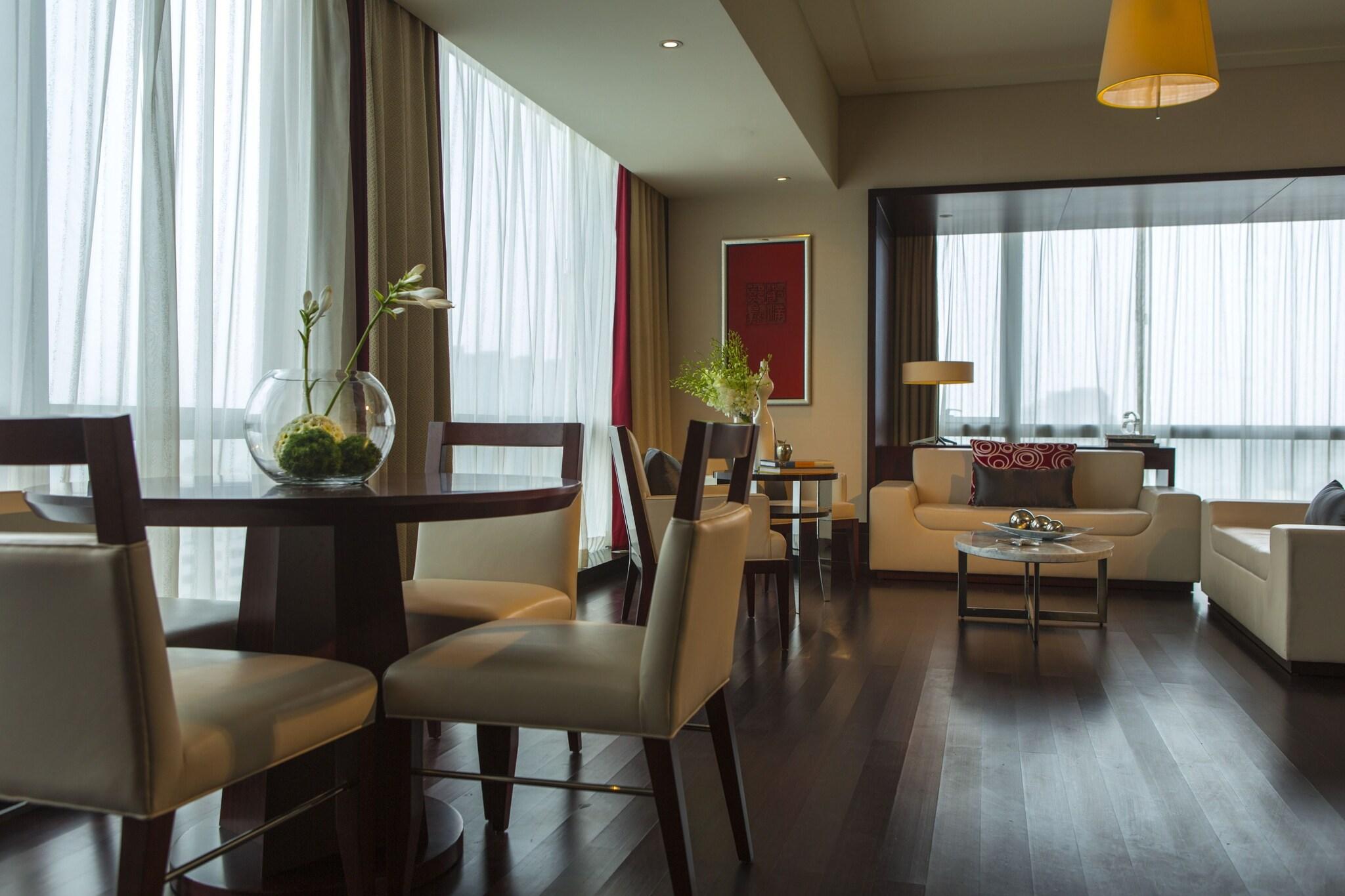 Suite Executive King Bed