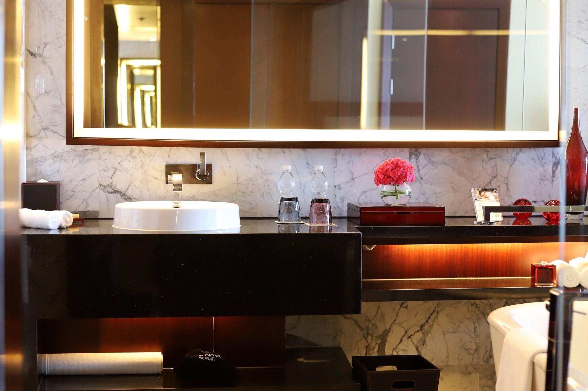 Suite Executive King Bed