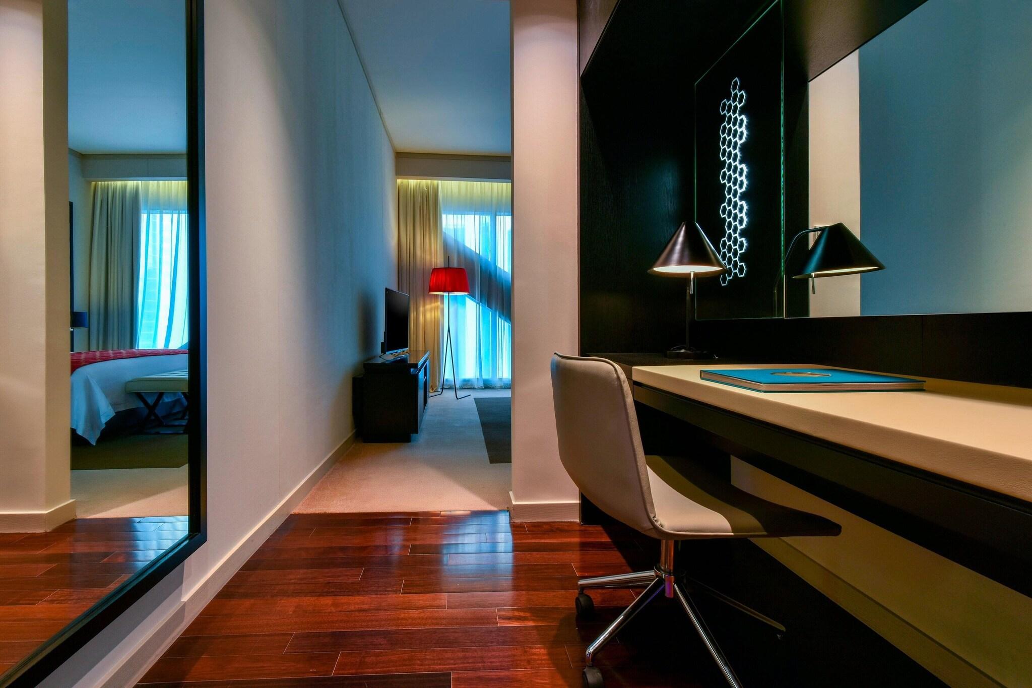 Suite City View Two Double Beds