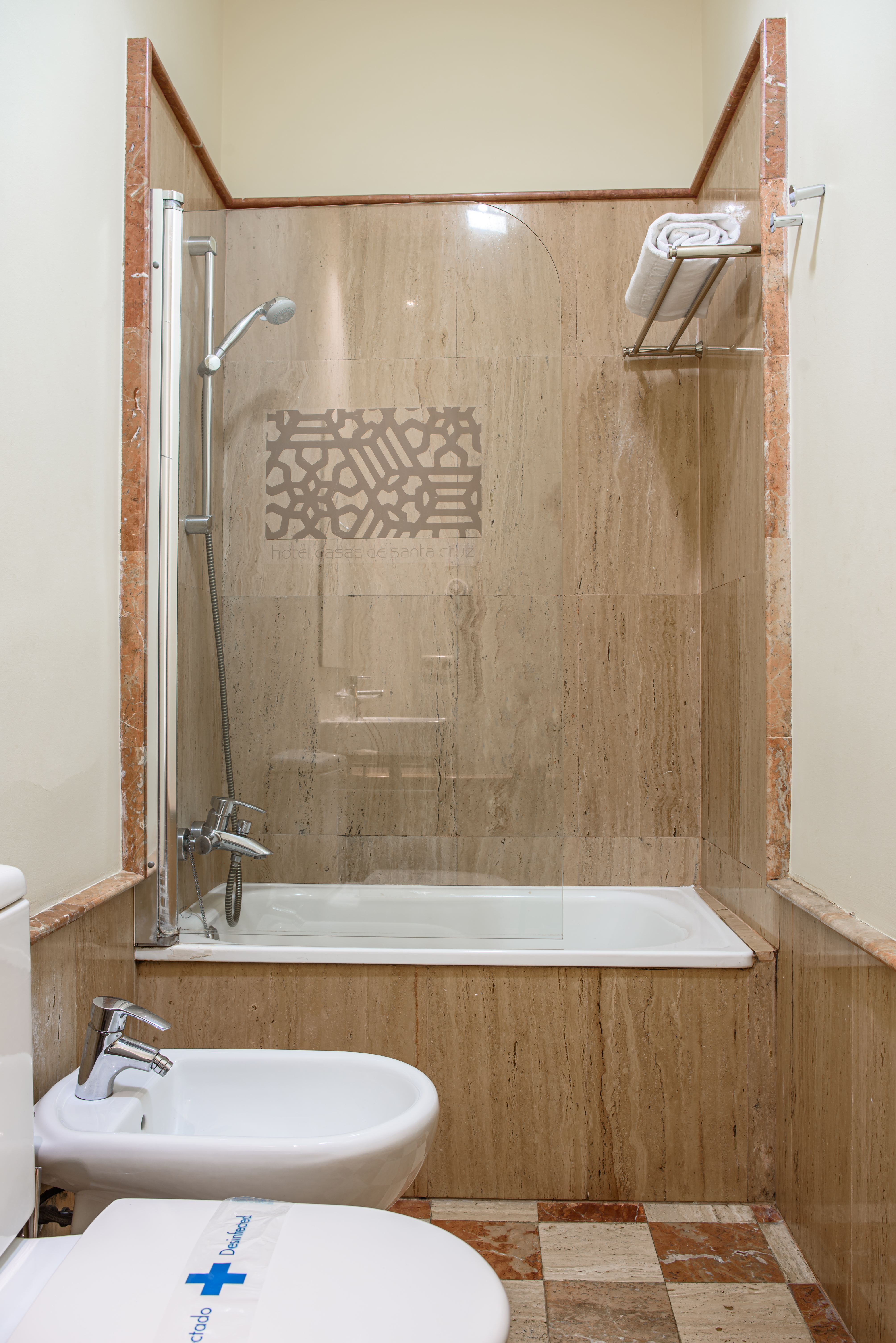 Double or Twin Standard