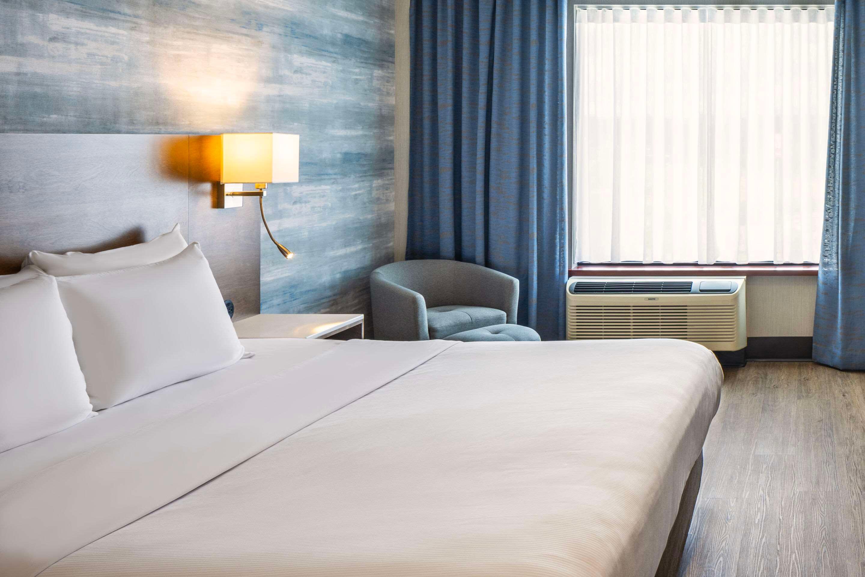 Double King Bed Non Smoking