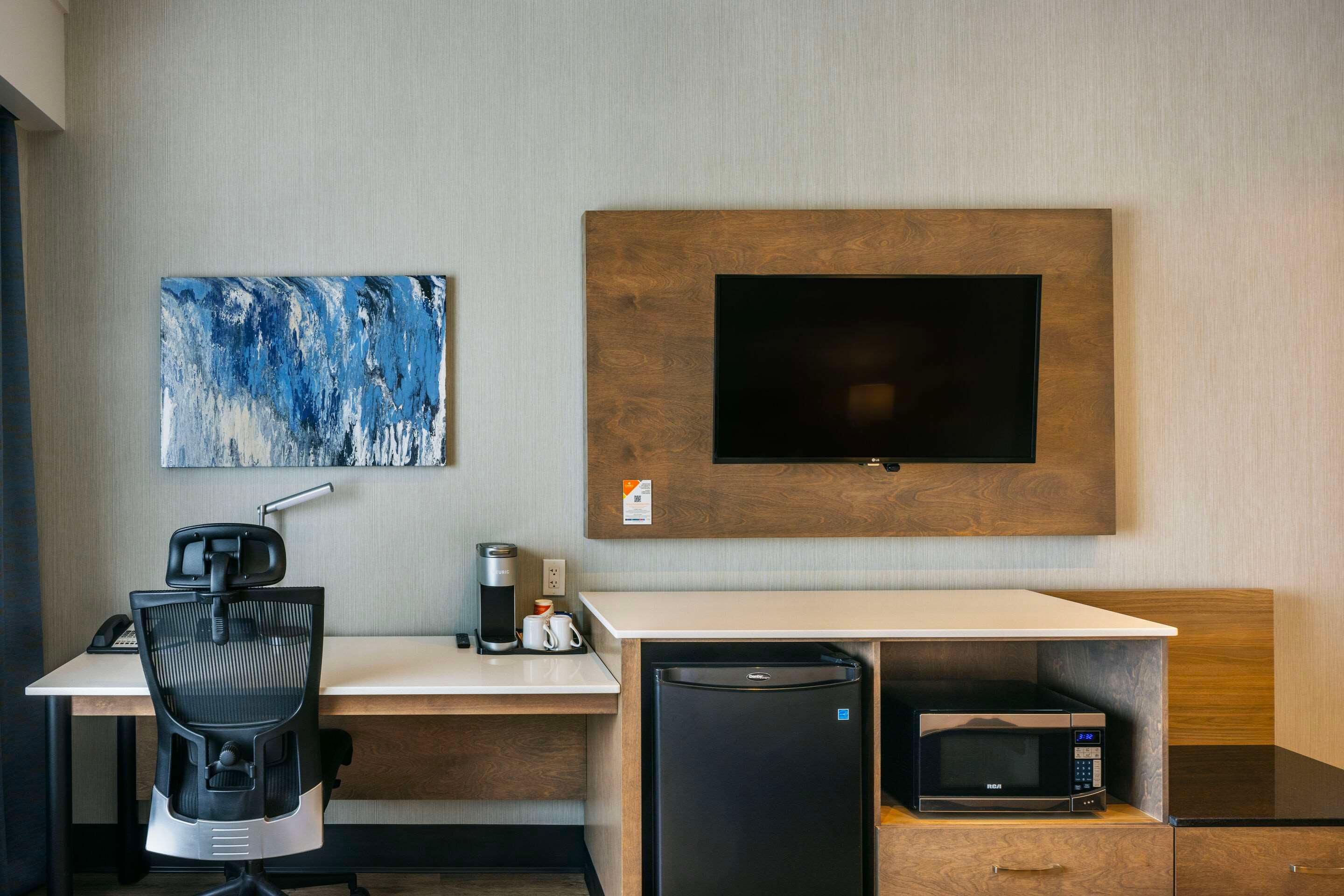 Double King Bed Non Smoking