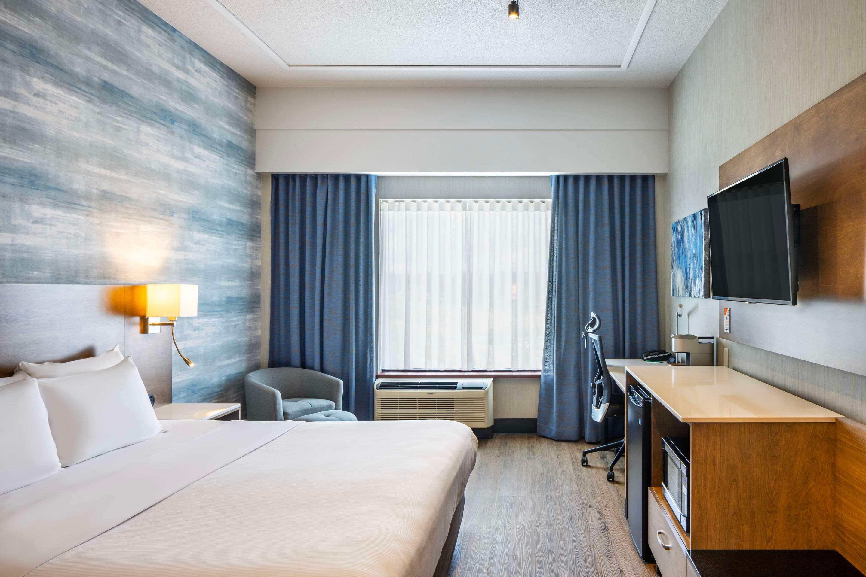 Double King Bed Non Smoking