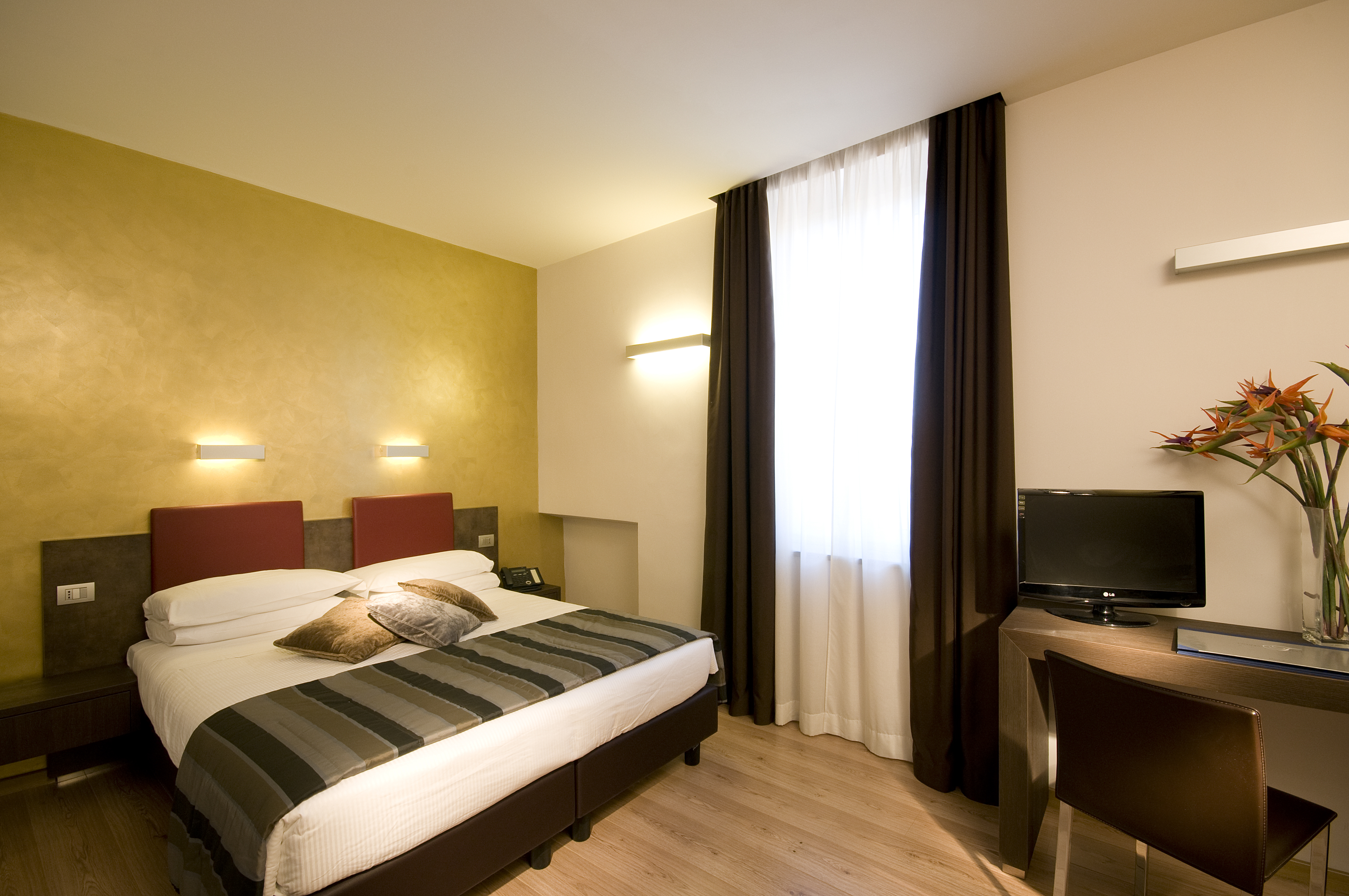 Double or Twin Superior