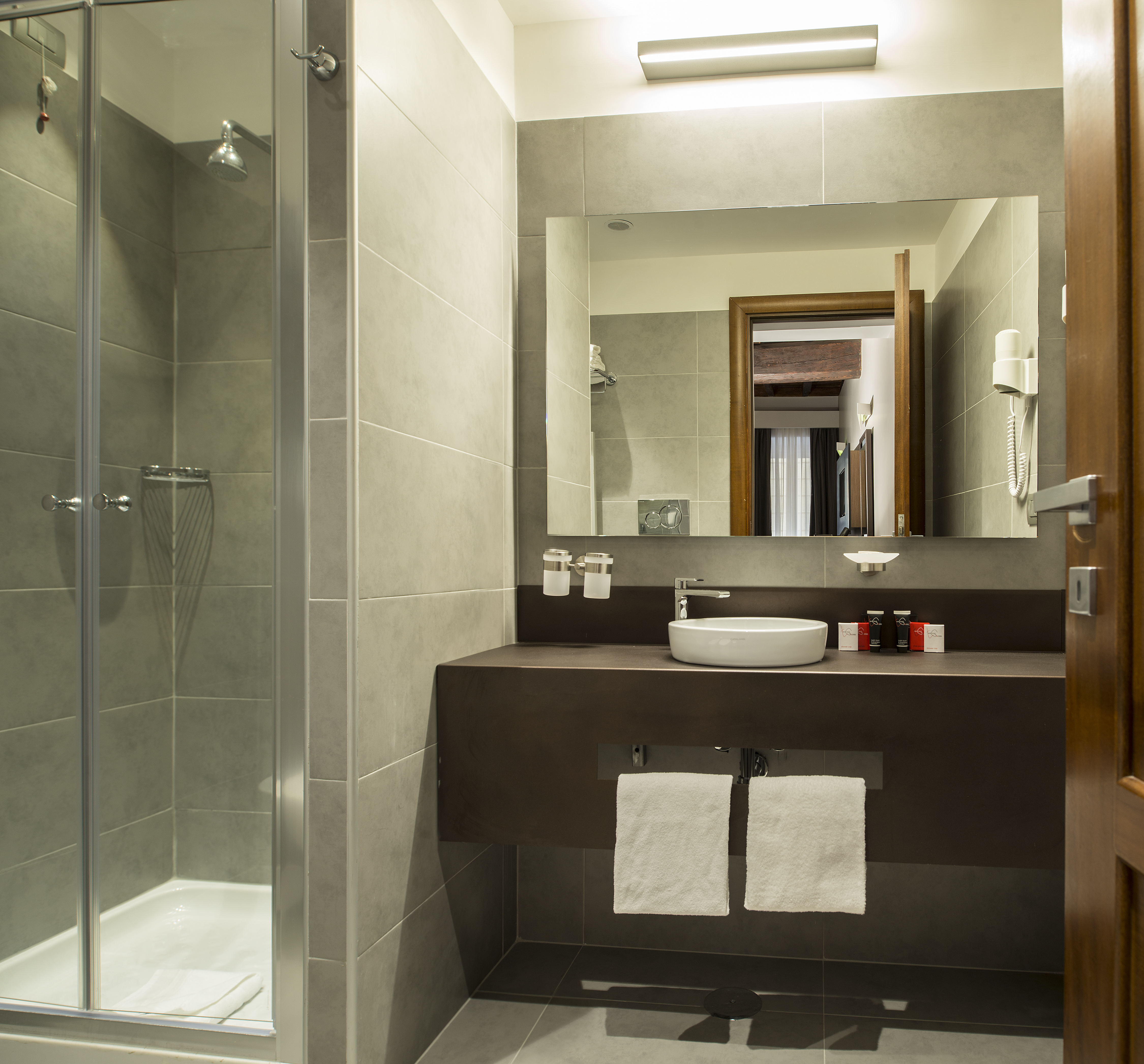 Double or Twin Annex