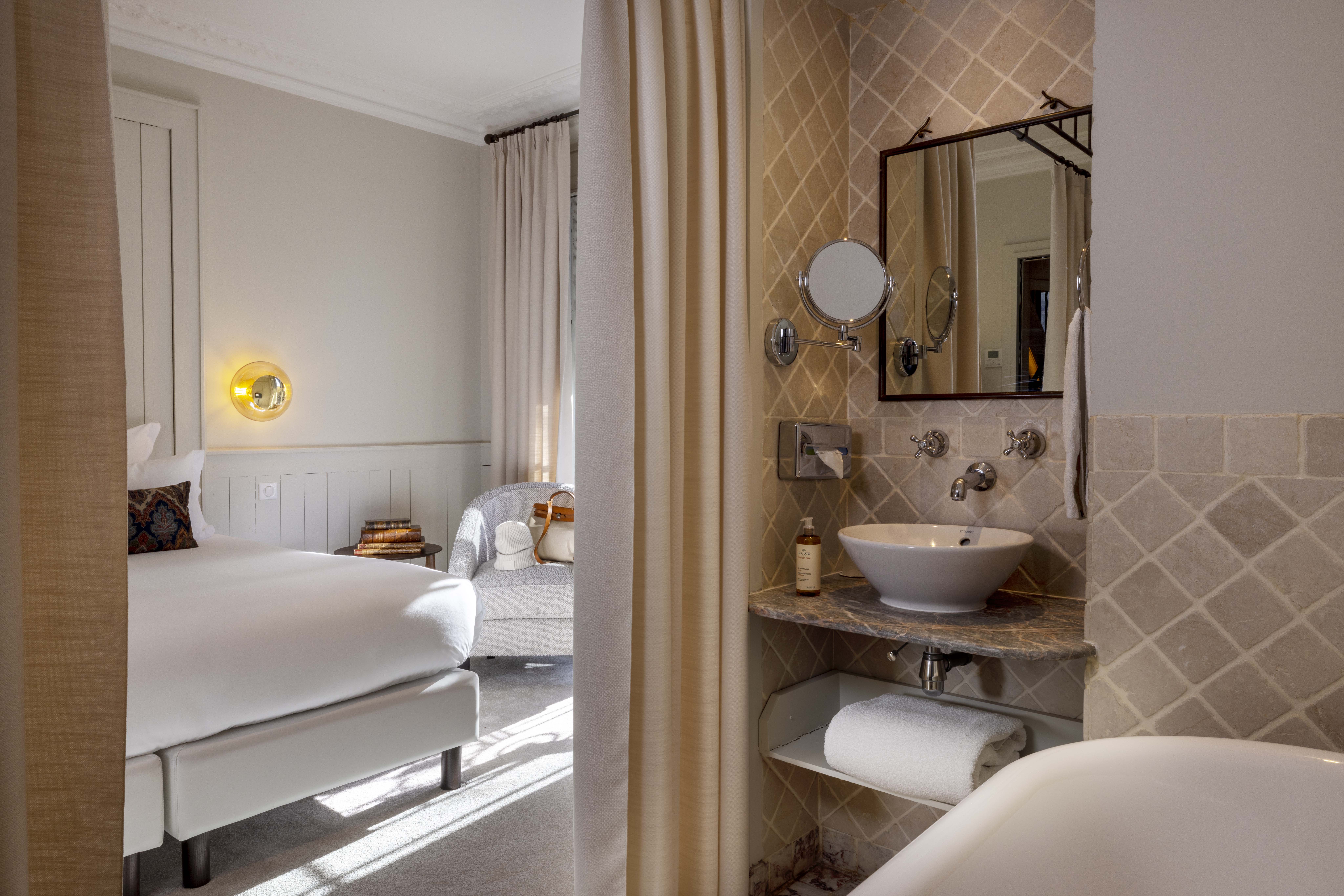 Double or Twin Deluxe