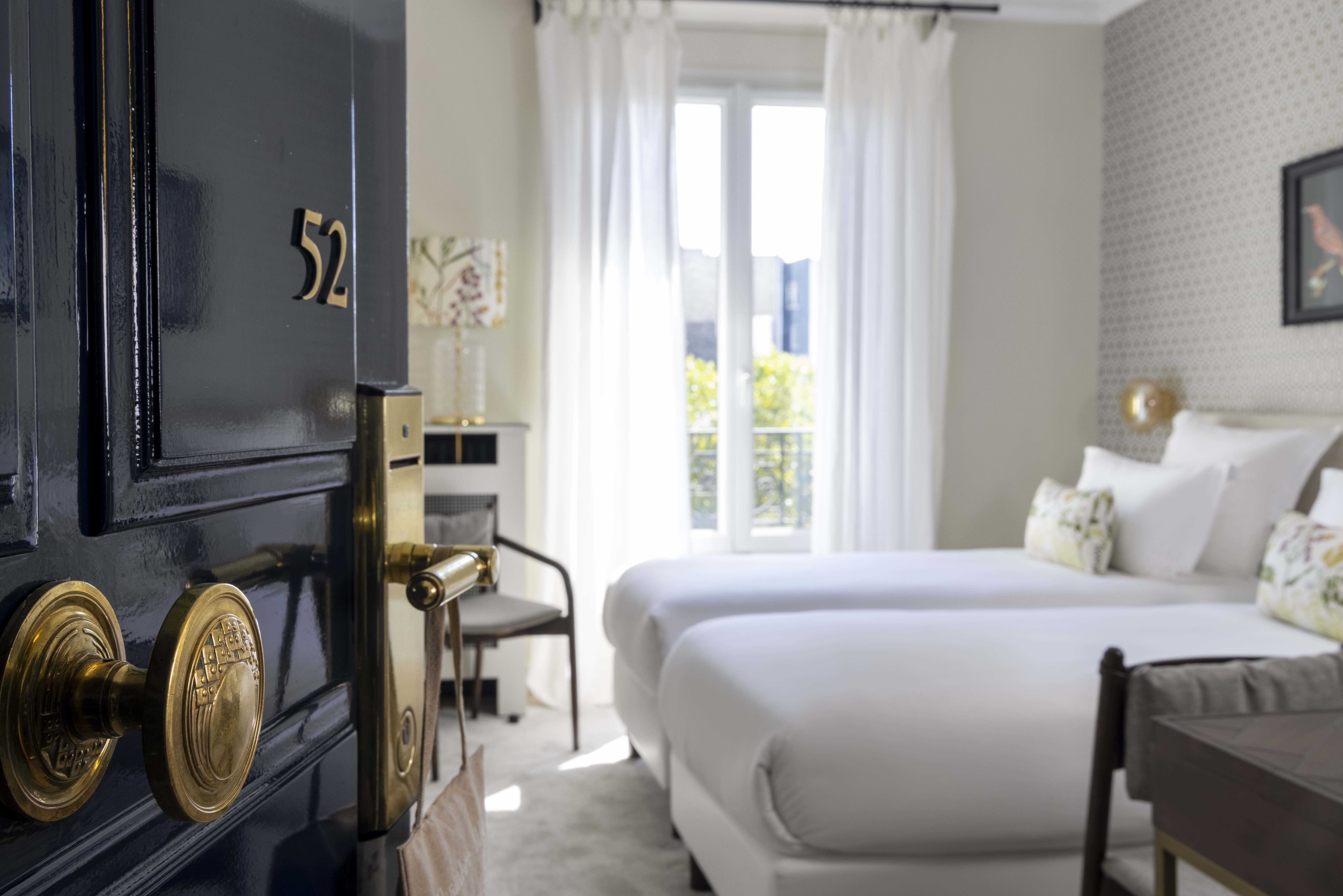 Double or Twin Superior